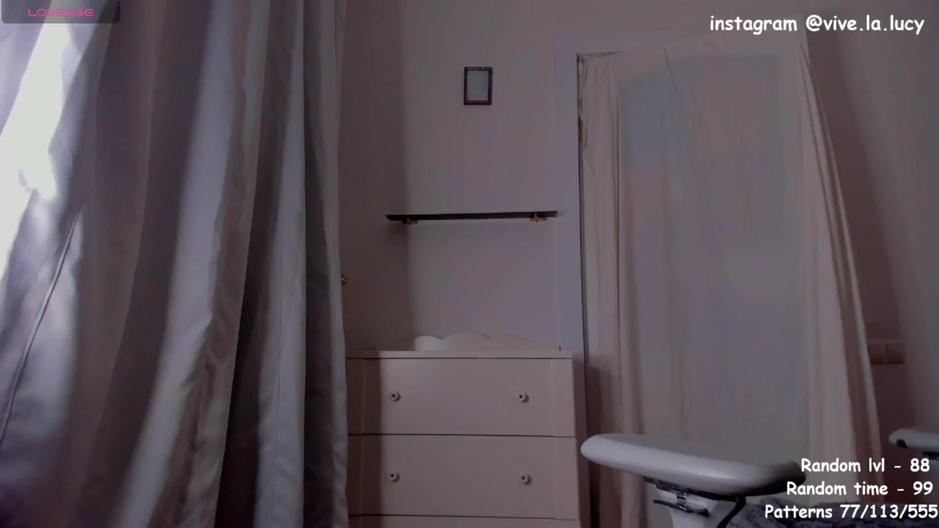 Gallery image thumbnail from Loopcia's myfreecams stream on, 04/11/2025, 22:06 image 9 of 20