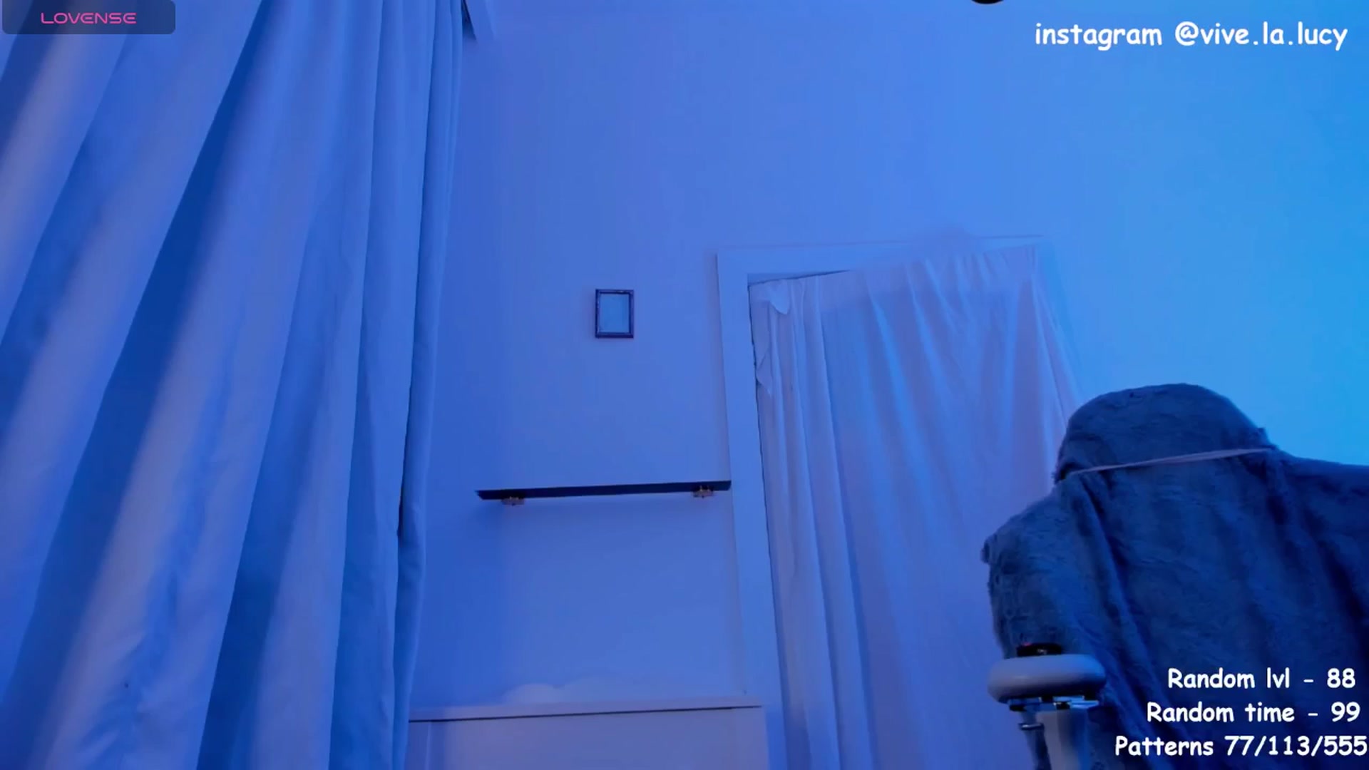 Gallery image thumbnail from Loopcia's myfreecams stream on, 04/15/2025, 14:41 image 17 of 20