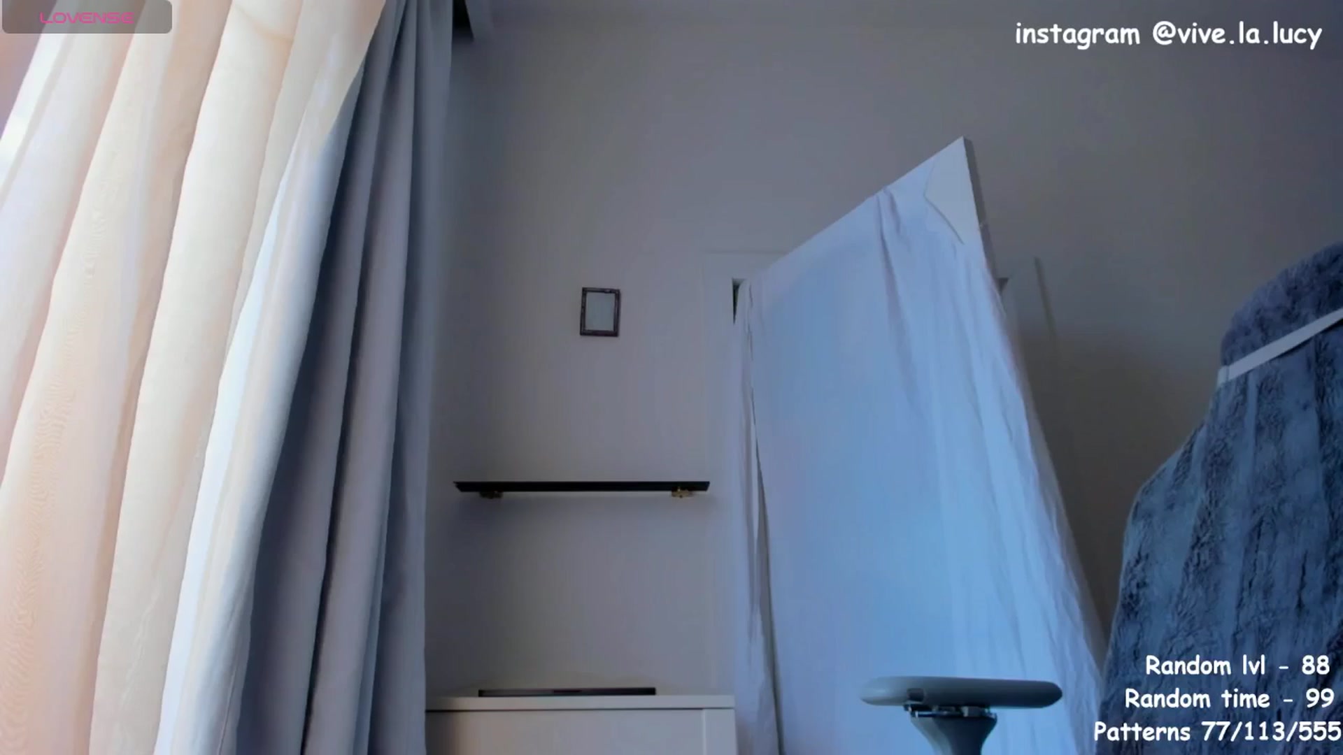 Gallery image thumbnail from Loopcia's myfreecams stream on, 05/17/2025, 10:12 image 16 of 20