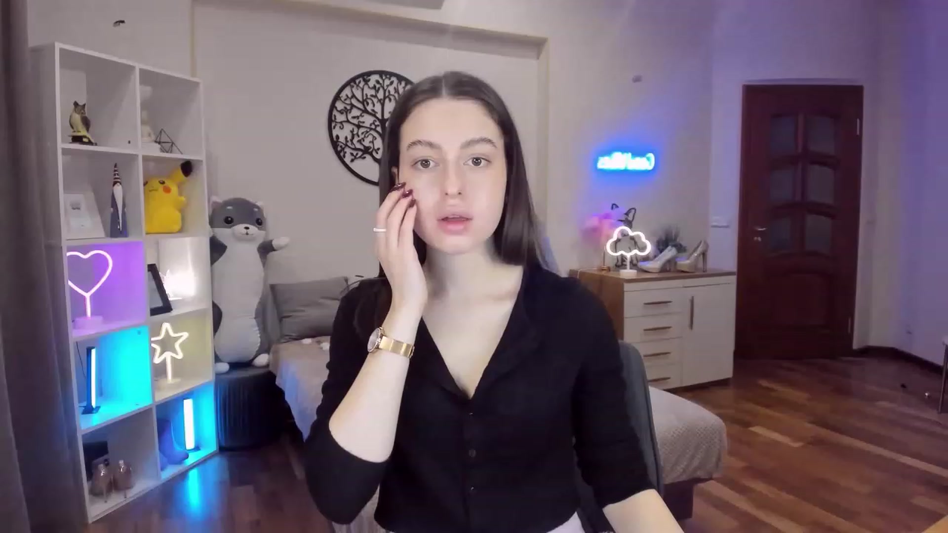 Gallery image thumbnail from LoraAmes's myfreecams stream on, 01/25/2023, 14:02 image 13 of 20