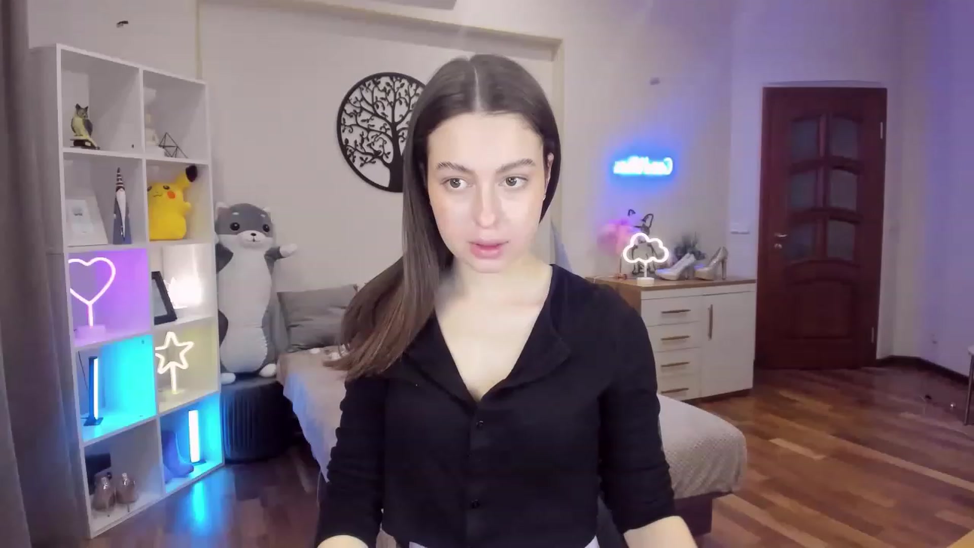 Gallery image thumbnail from LoraAmes's myfreecams stream on, 01/25/2023, 14:02 image 2 of 20