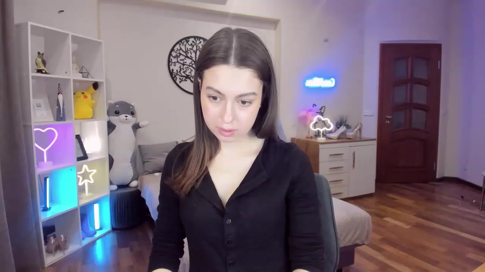 Gallery image thumbnail from LoraAmes's myfreecams stream on, 01/25/2023, 14:02 image 12 of 20