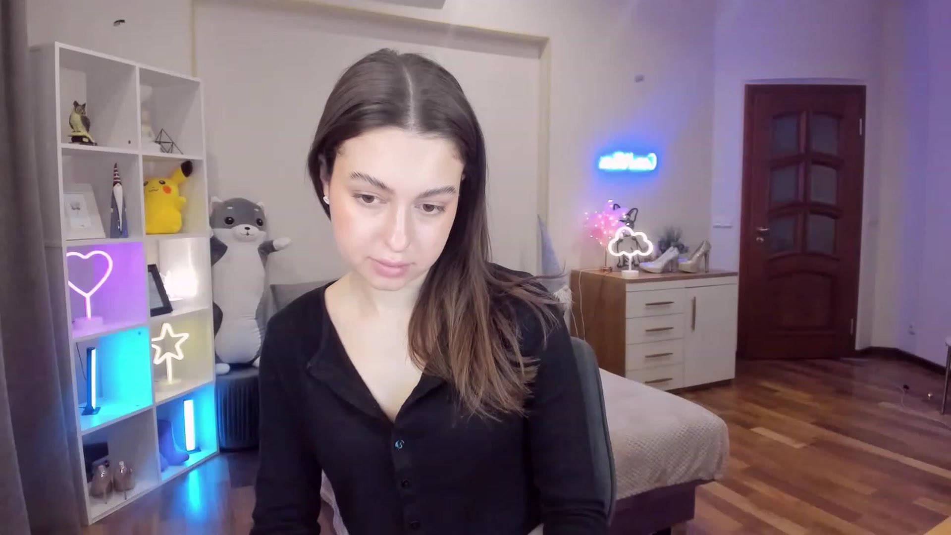 Gallery image thumbnail from LoraAmes's myfreecams stream on, 01/25/2023, 14:43 image 11 of 20