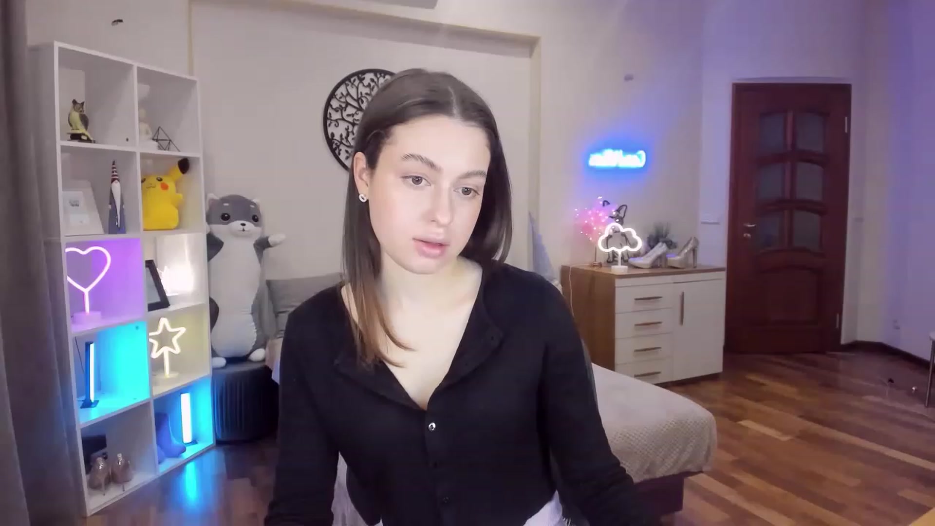 Gallery image thumbnail from LoraAmes's myfreecams stream on, 01/25/2023, 14:43 image 14 of 20