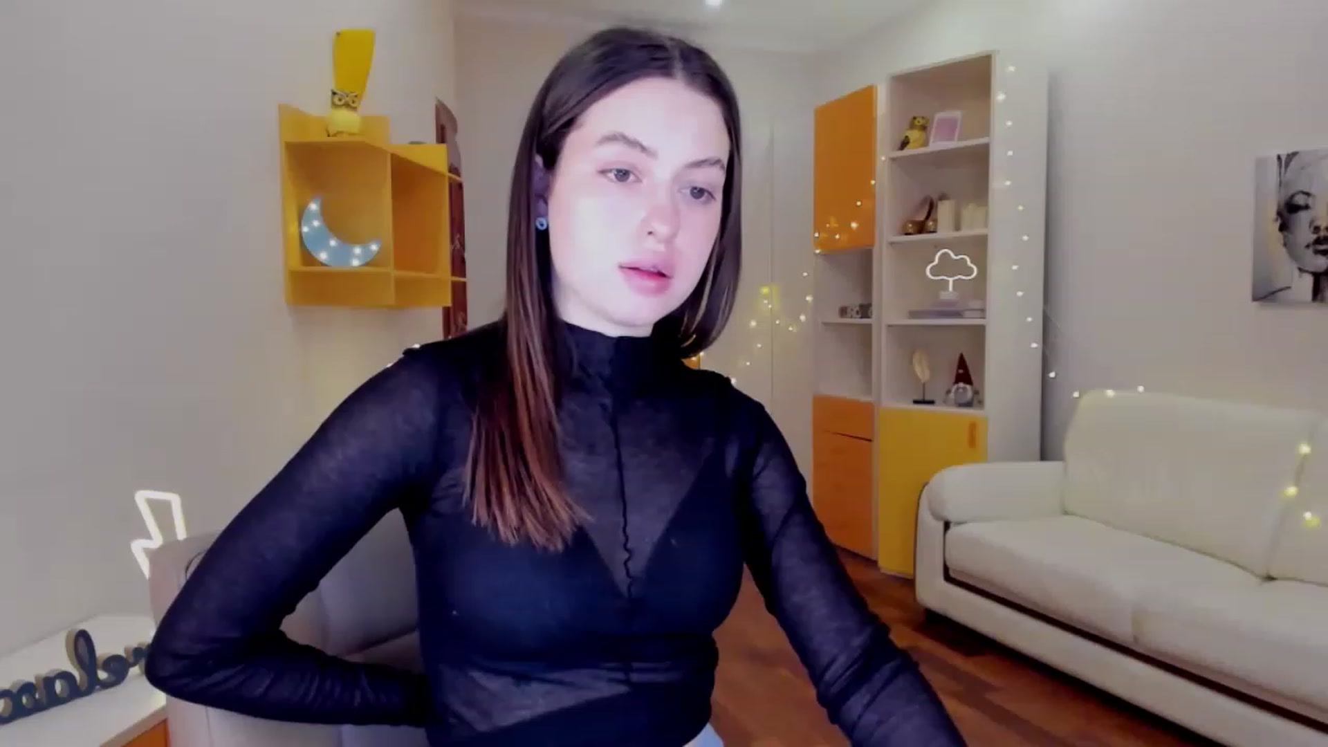 Gallery image thumbnail from LoraAmes's myfreecams stream on, 01/29/2023, 18:11 image 6 of 20