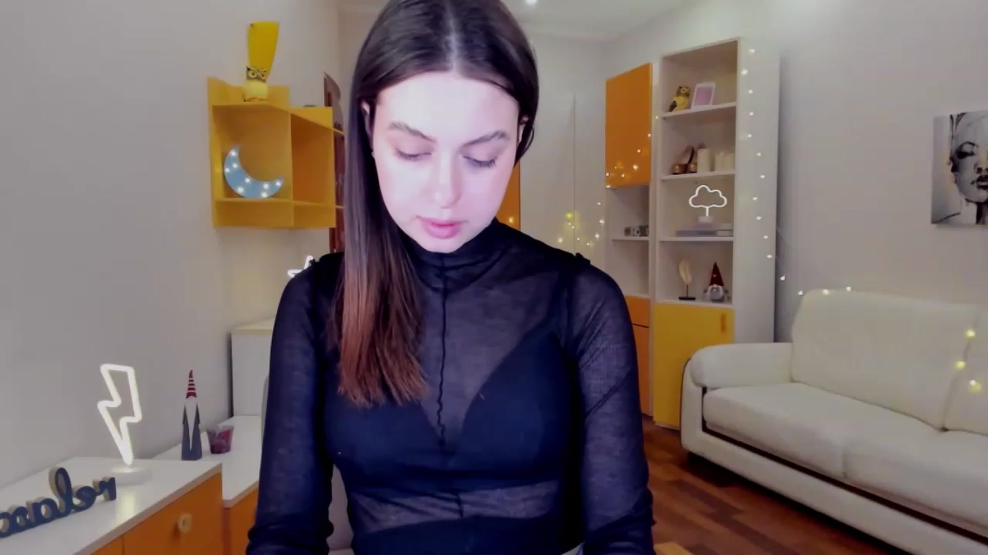Gallery image thumbnail from LoraAmes's myfreecams stream on, 01/29/2023, 18:11 image 12 of 20
