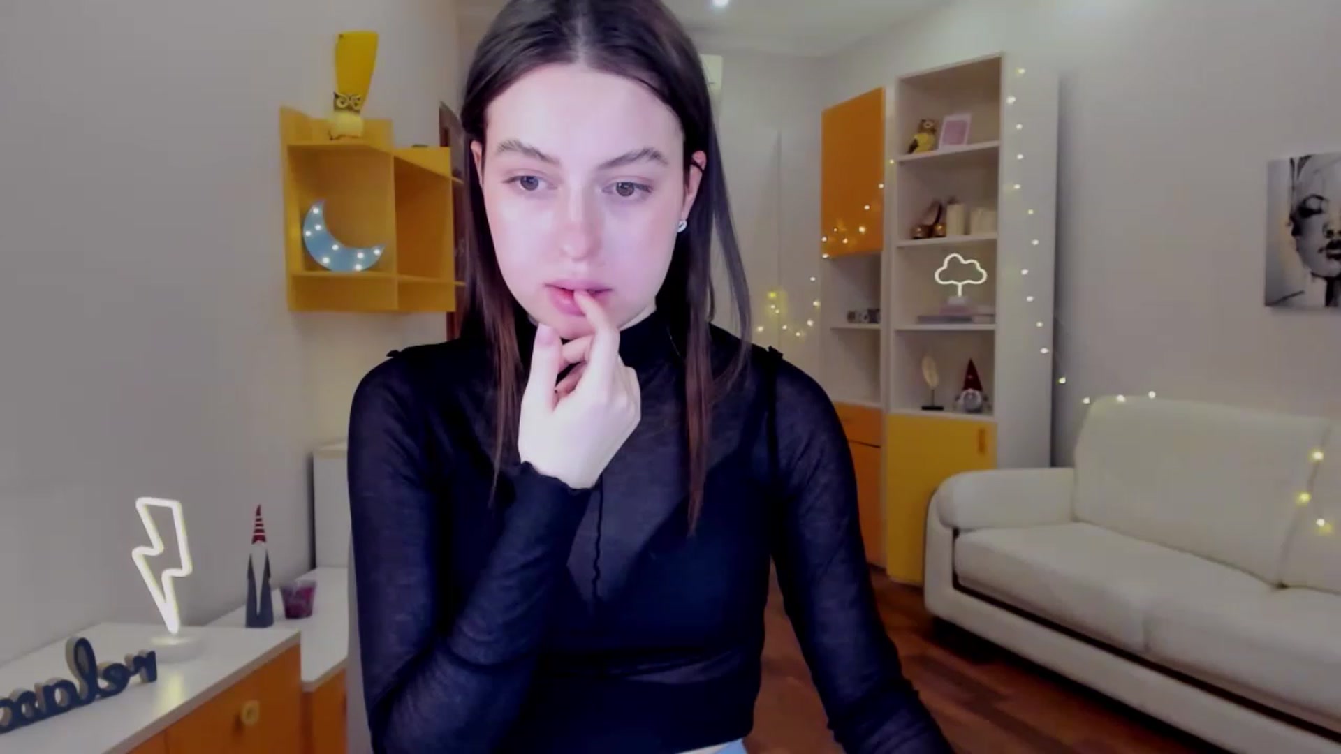 Gallery image thumbnail from LoraAmes's myfreecams stream on, 01/29/2023, 18:11 image 13 of 20