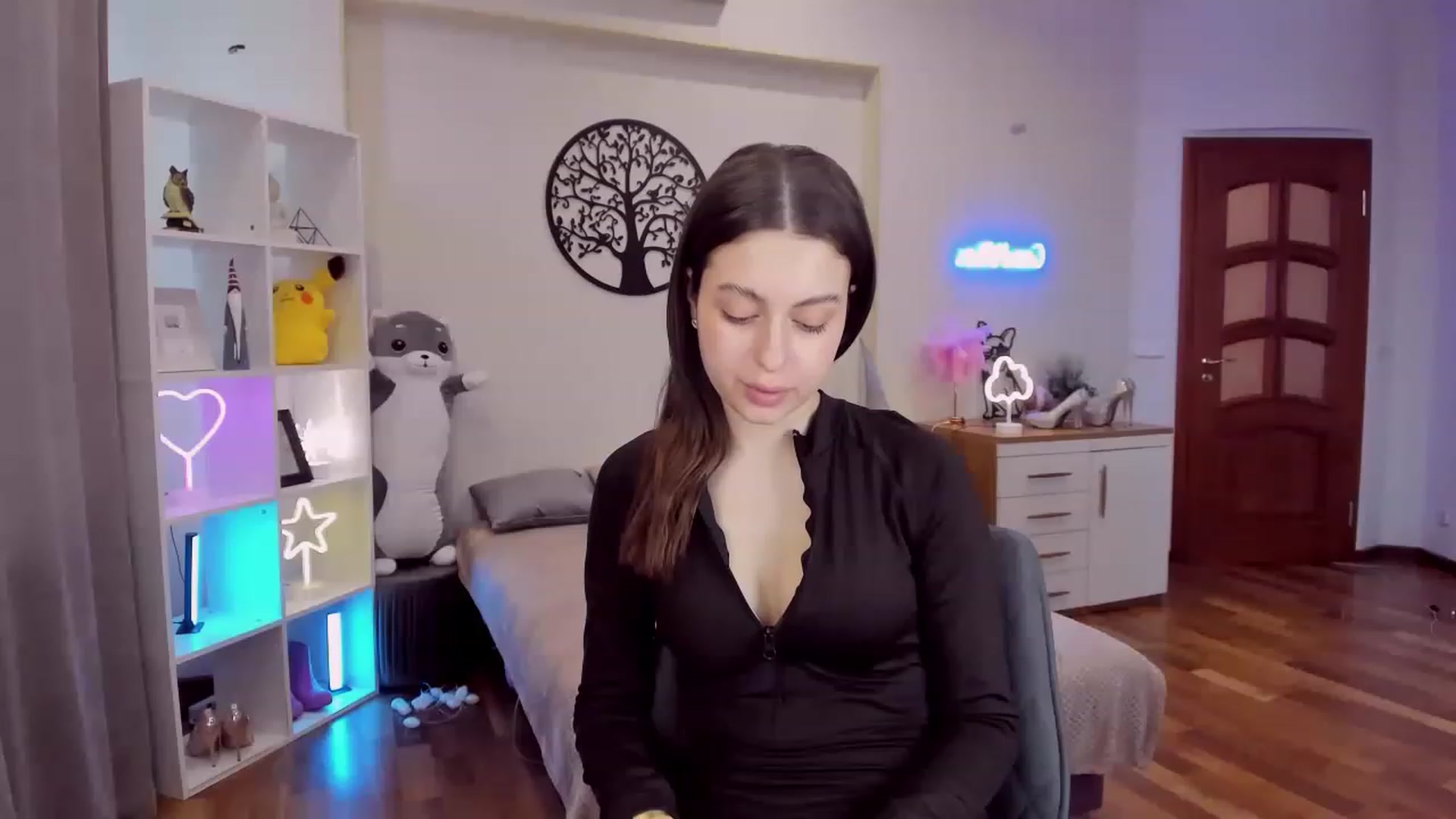Gallery image thumbnail from LoraAmes's myfreecams stream on, 01/31/2023, 11:50 image 12 of 20