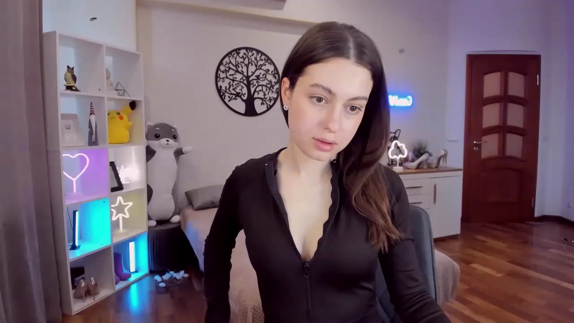 Gallery image thumbnail from LoraAmes's myfreecams stream on, 01/31/2023, 12:31 image 9 of 20