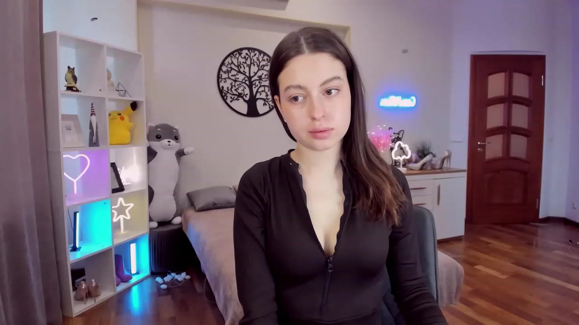 Gallery image thumbnail from LoraAmes's myfreecams stream on, 01/31/2023, 12:31 image 3 of 20