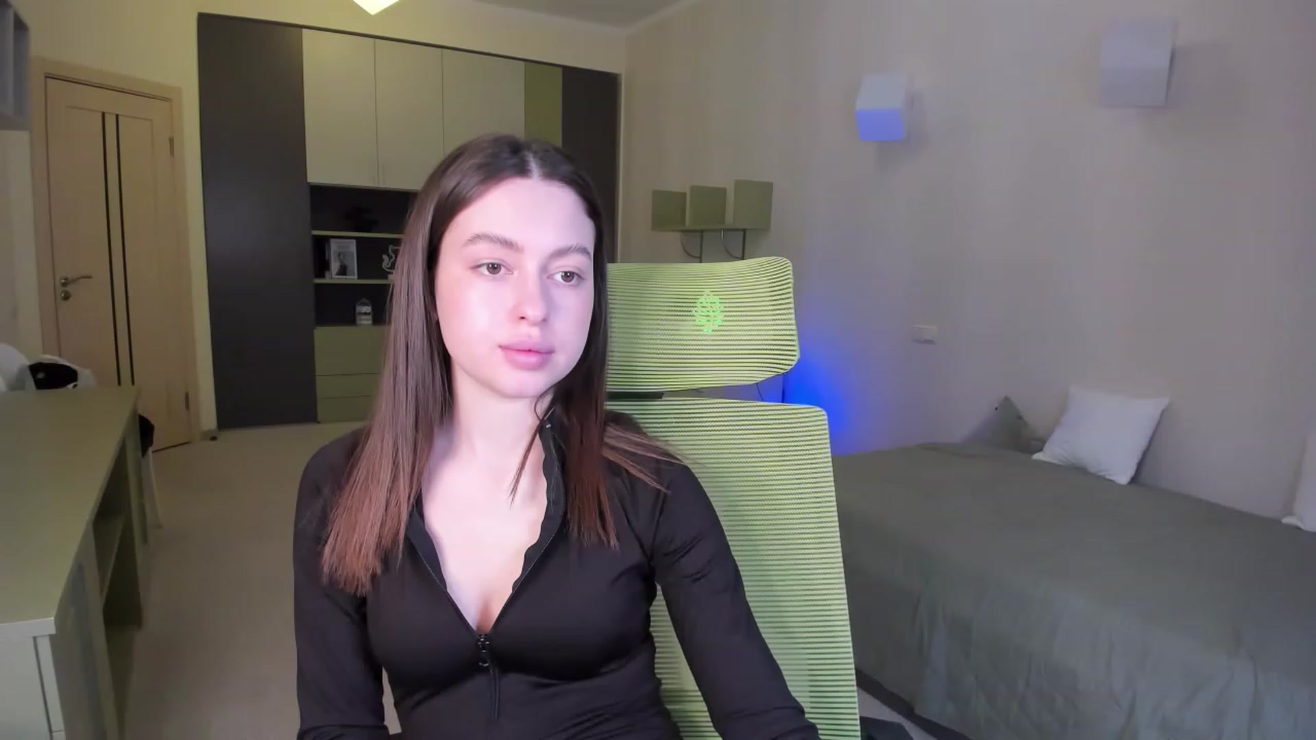 Gallery image thumbnail from LoraAmes's myfreecams stream on, 03/06/2023, 09:42 image 1 of 20
