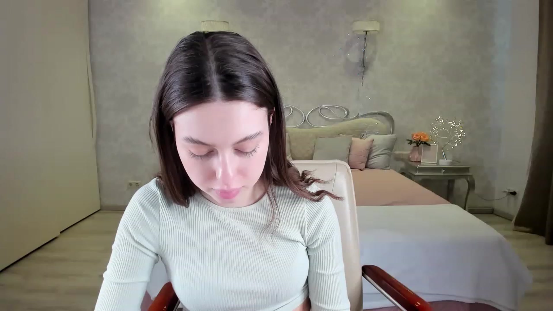 Gallery image thumbnail from LoraAmes's myfreecams stream on, 03/10/2023, 11:28 image 2 of 20