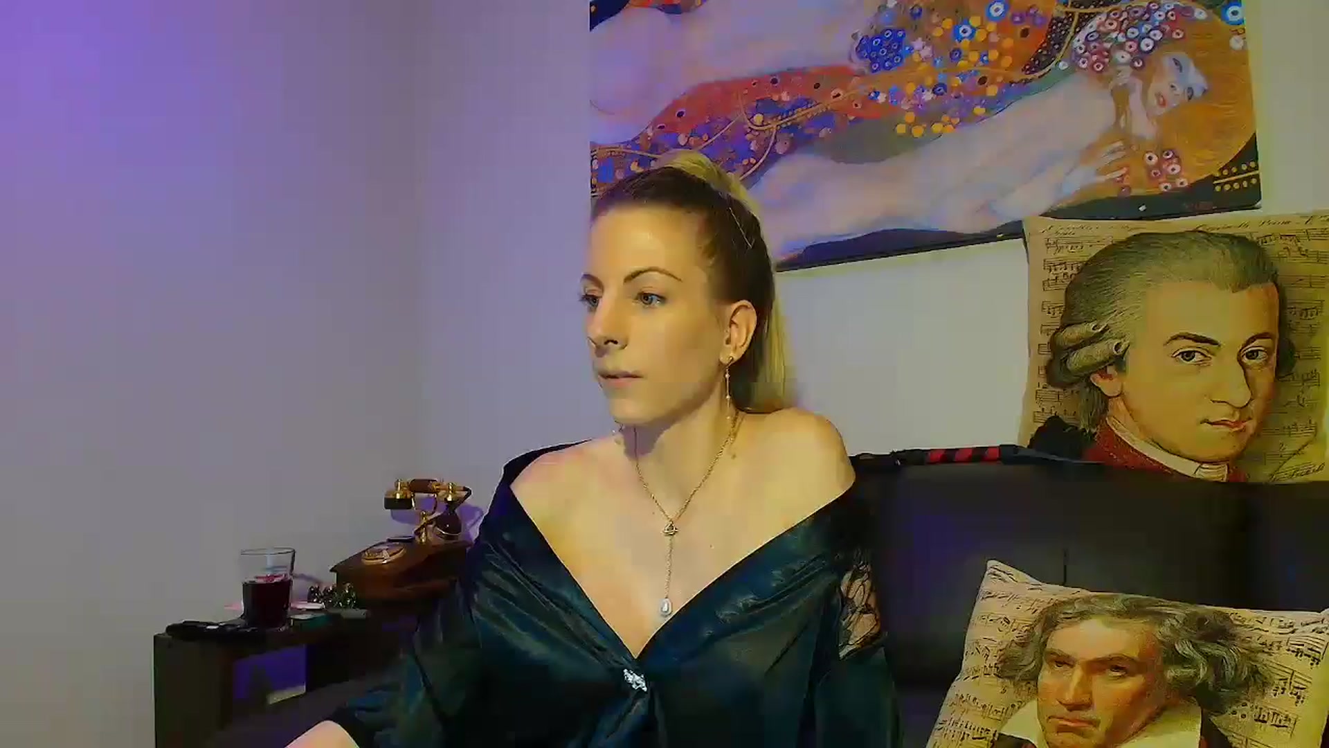 Gallery image thumbnail from LoraBee's myfreecams stream on, 03/06/2025, 20:13 image 9 of 20