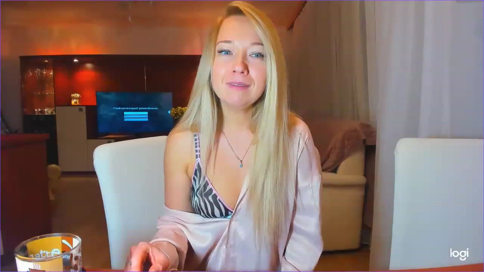 Gallery image thumbnail from LoraGlow's myfreecams stream on, 12/02/2022, 23:54 image 20 of 20