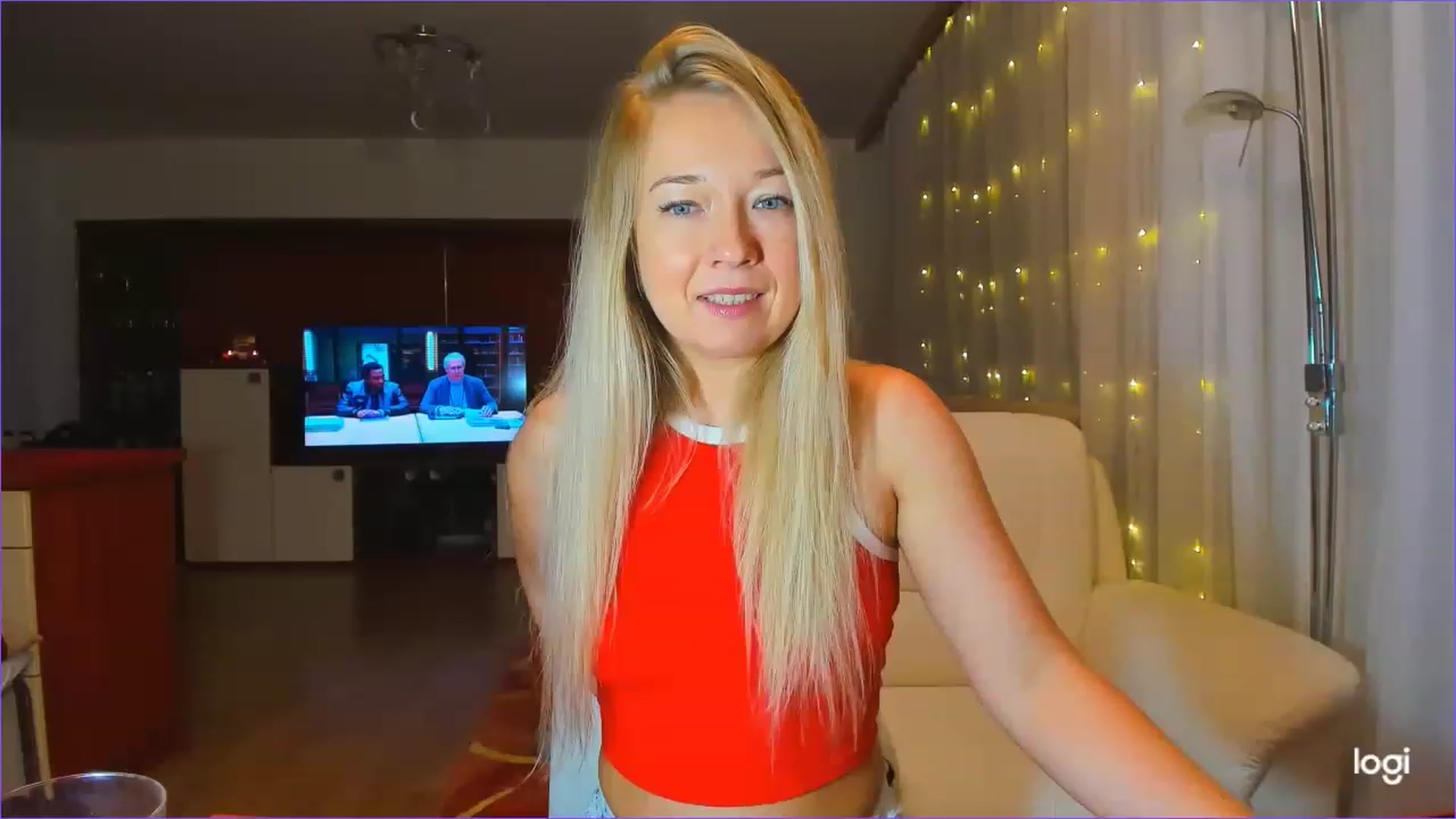 Gallery image thumbnail from LoraGlow's myfreecams stream on, 12/05/2022, 21:43 image 13 of 20