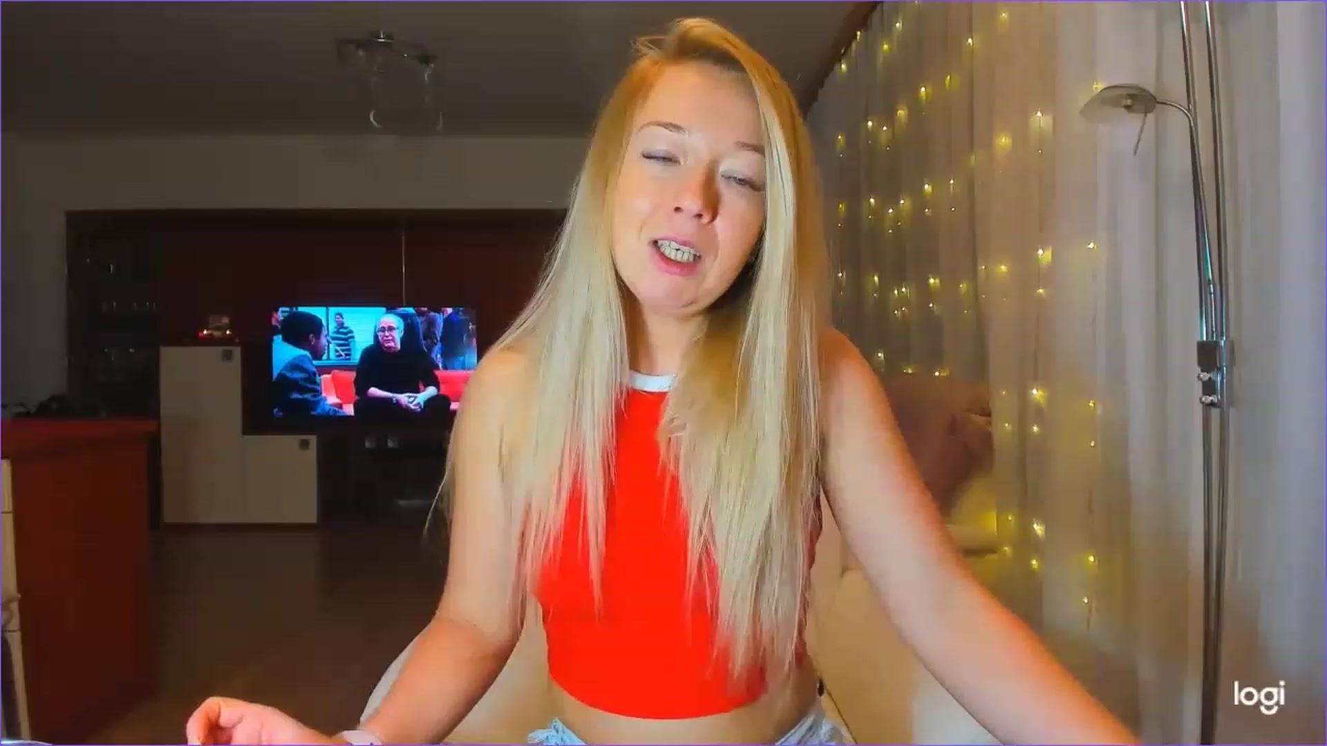 Gallery image thumbnail from LoraGlow's myfreecams stream on, 12/05/2022, 22:16 image 19 of 20