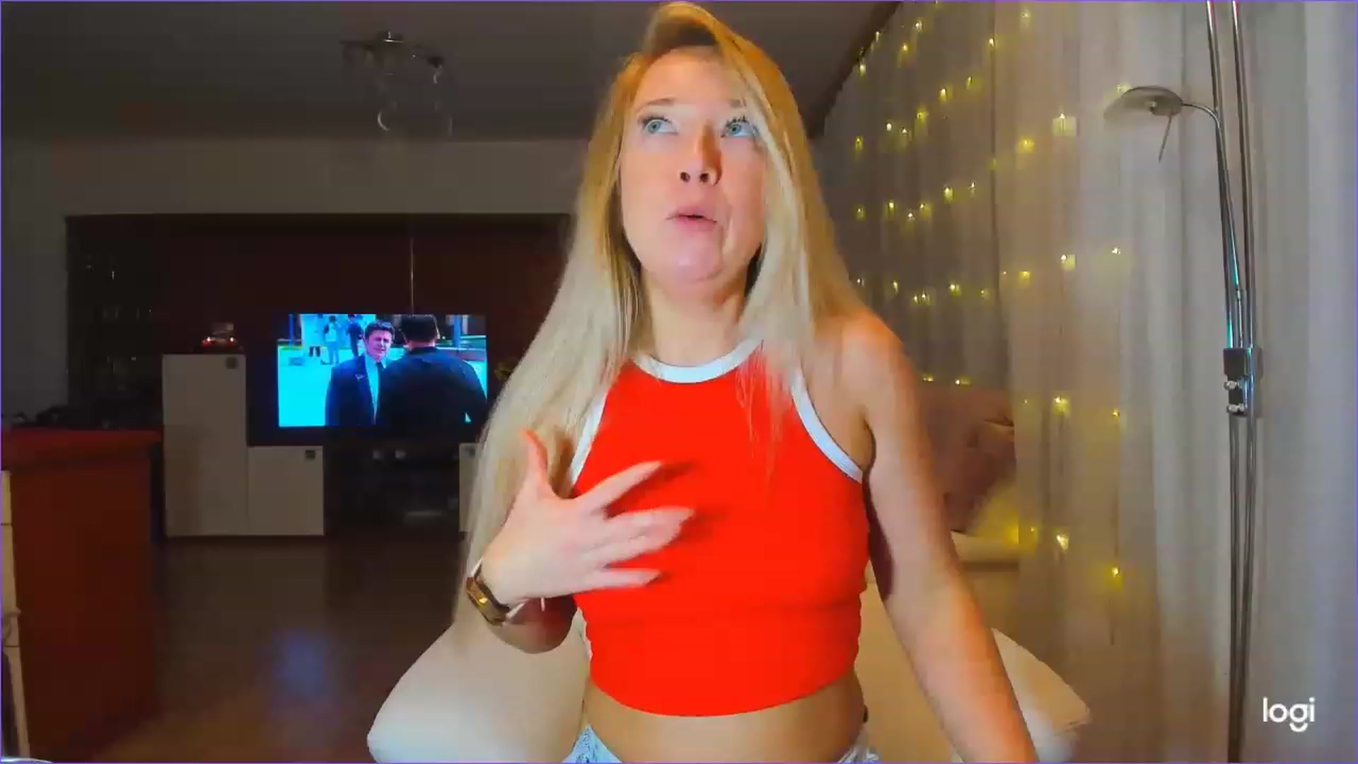 Gallery image thumbnail from LoraGlow's myfreecams stream on, 12/05/2022, 22:16 image 20 of 20