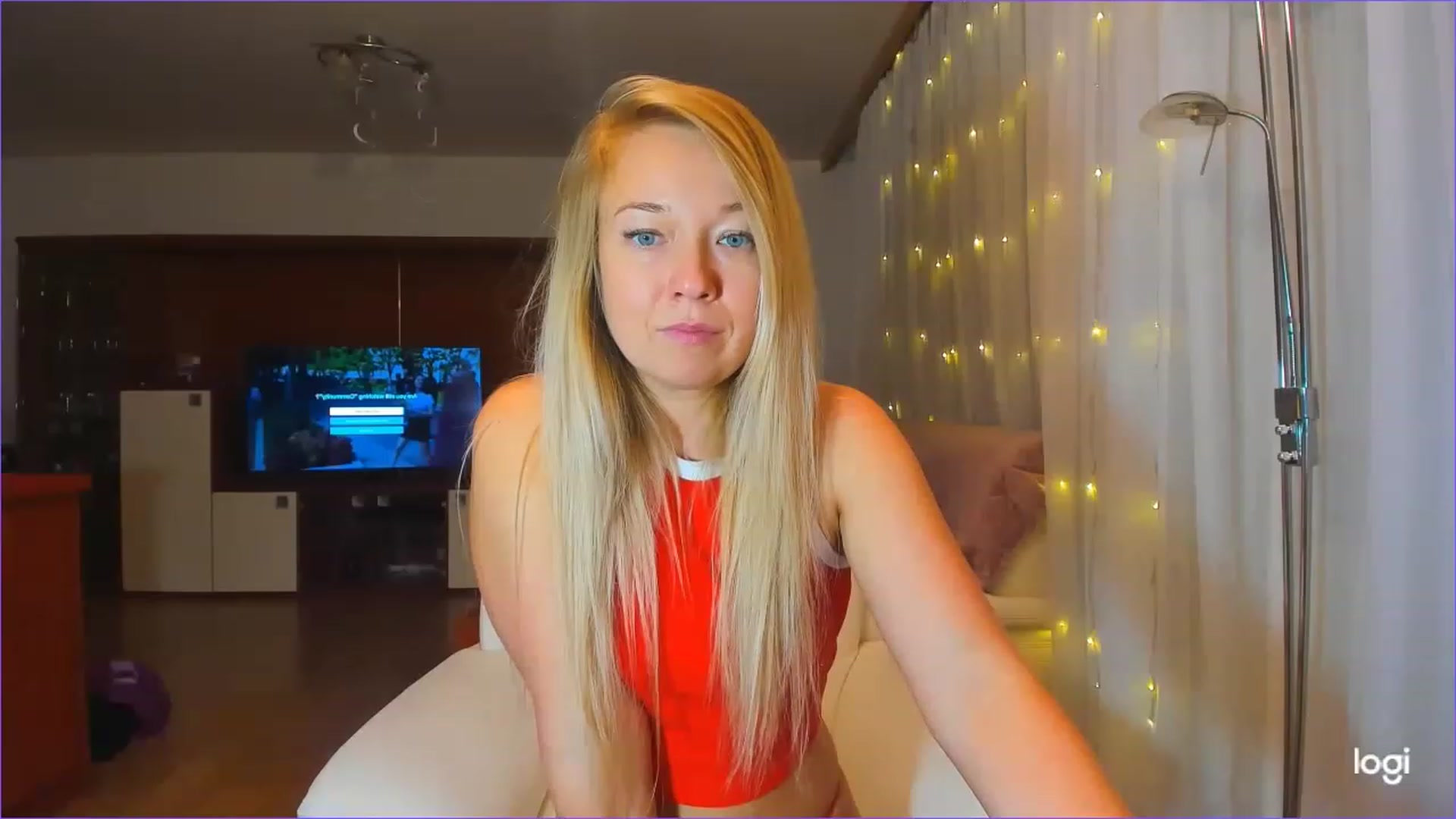 Gallery image thumbnail from LoraGlow's myfreecams stream on, 12/06/2022, 02:52 image 20 of 20