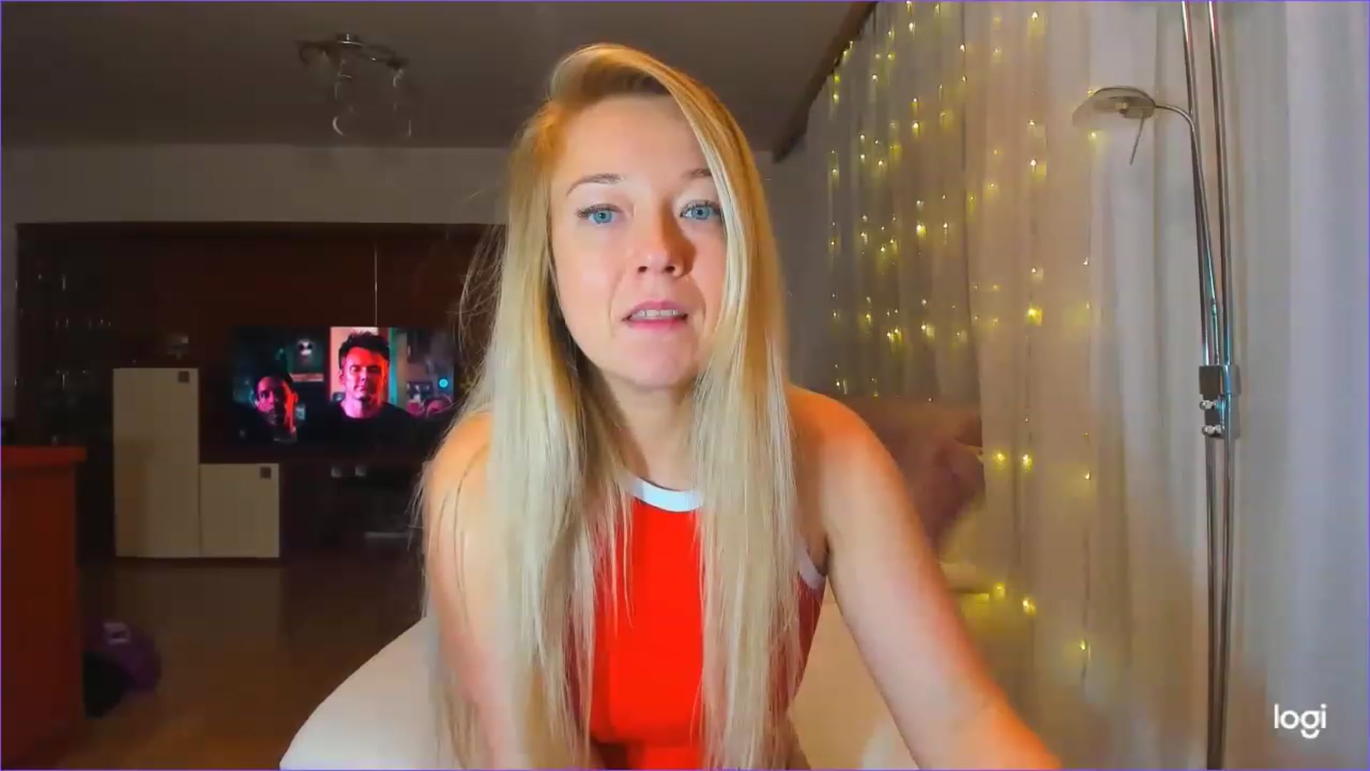 Gallery image thumbnail from LoraGlow's myfreecams stream on, 12/06/2022, 02:52 image 16 of 20