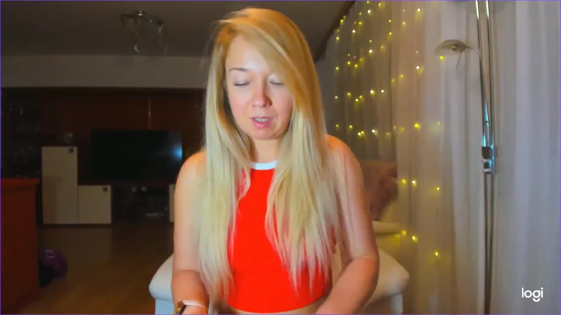 Gallery image thumbnail from LoraGlow's myfreecams stream on, 12/06/2022, 05:58 image 1 of 20