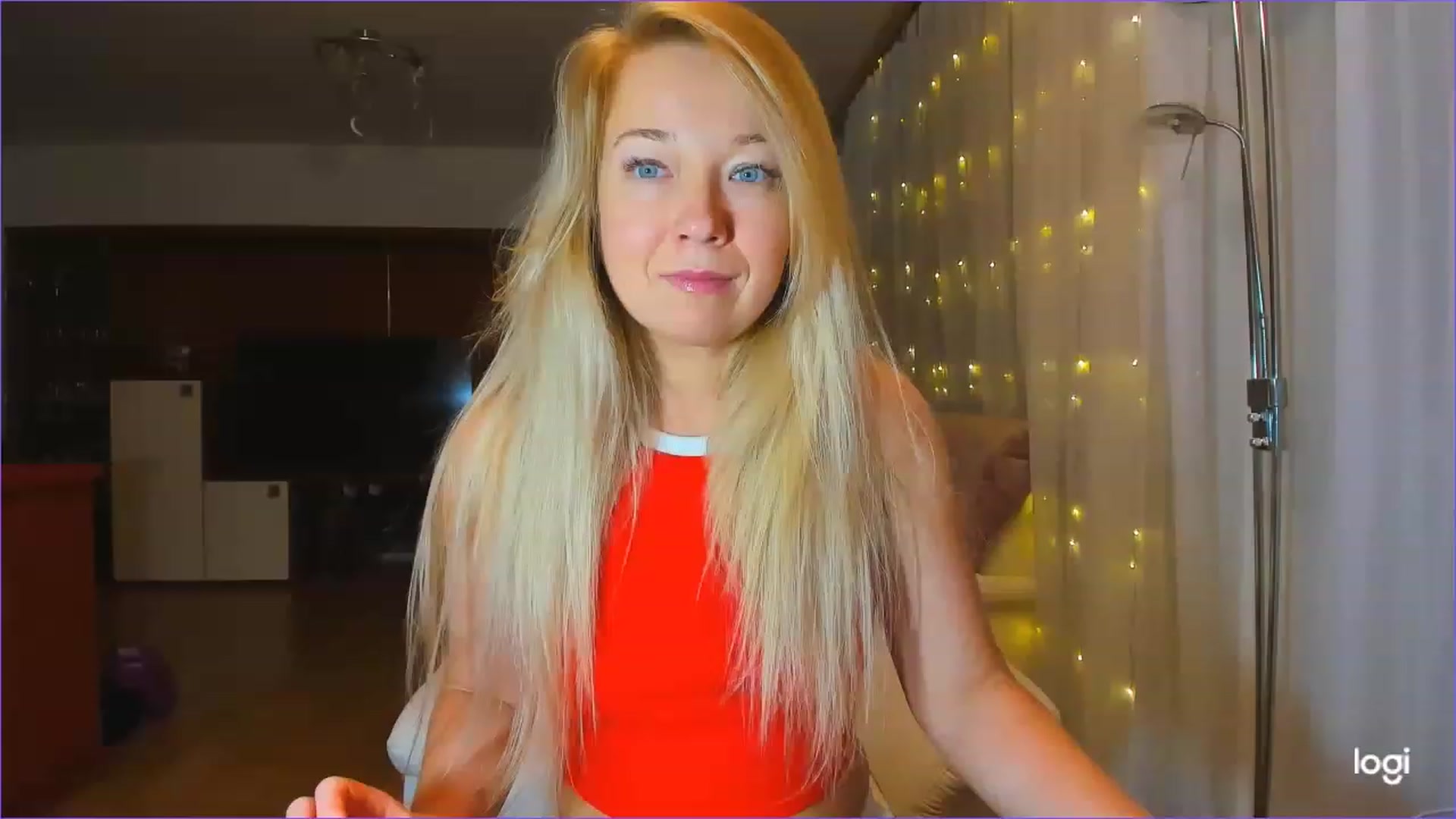 Gallery image thumbnail from LoraGlow's myfreecams stream on, 12/06/2022, 05:58 image 12 of 20
