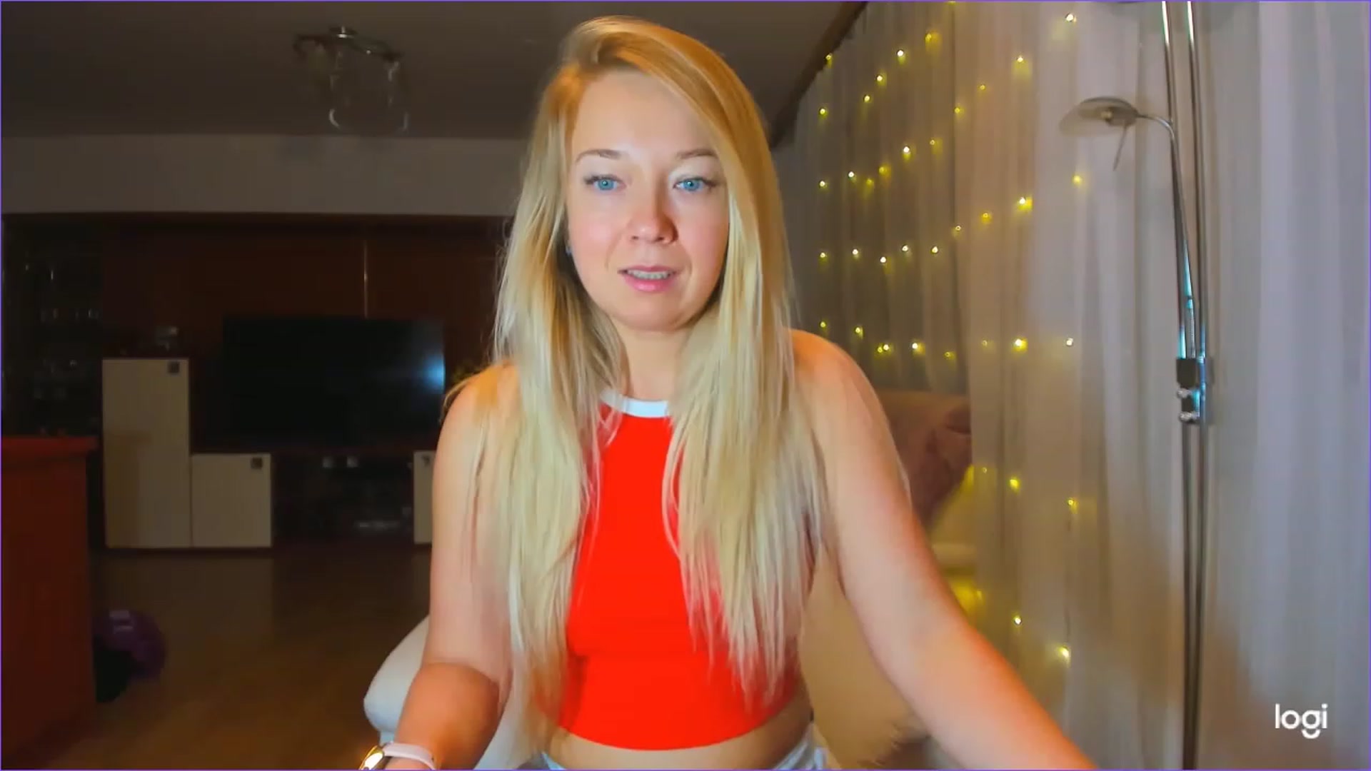 Gallery image thumbnail from LoraGlow's myfreecams stream on, 12/06/2022, 05:58 image 6 of 20