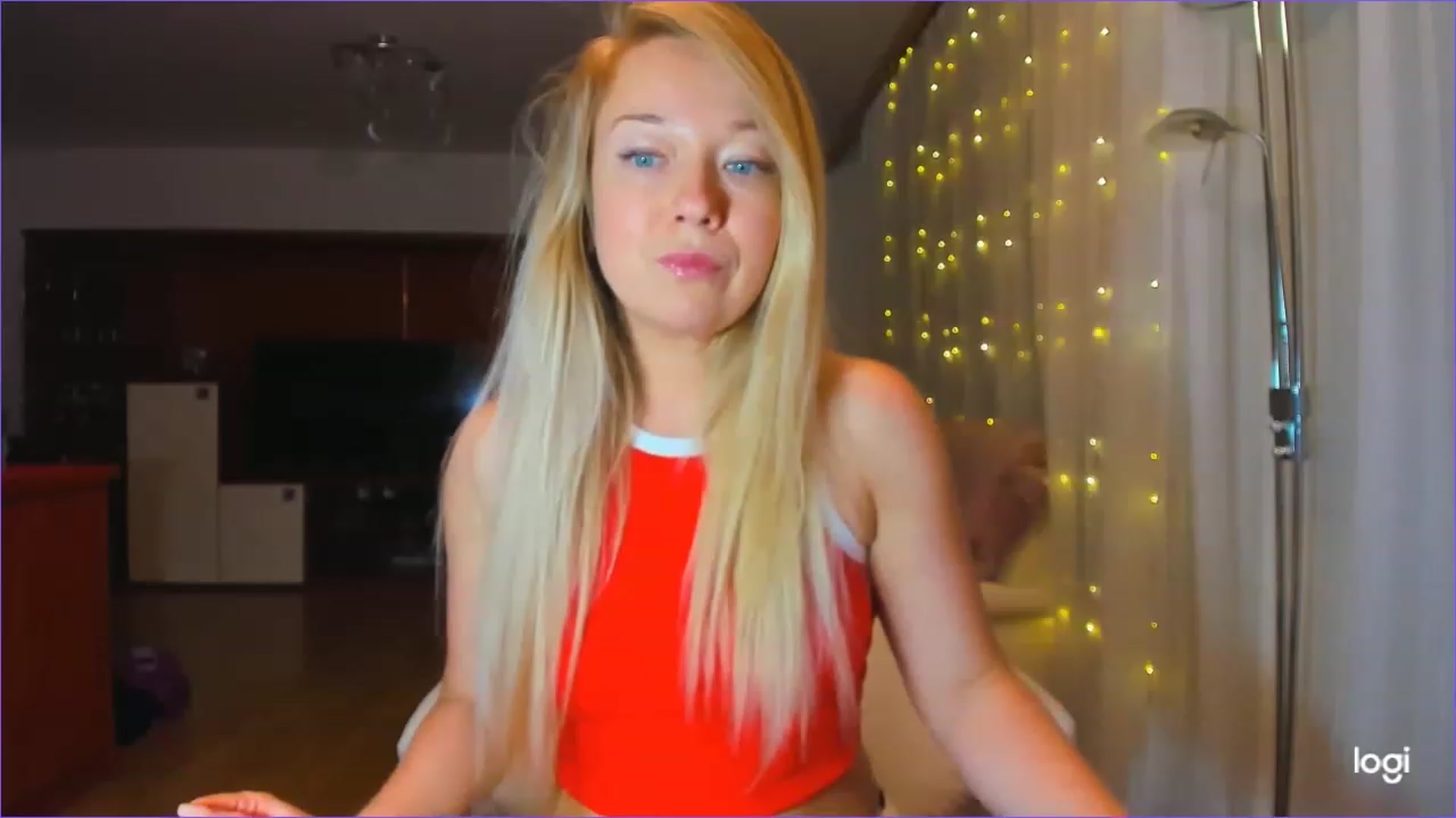 Gallery image thumbnail from LoraGlow's myfreecams stream on, 12/06/2022, 06:38 image 1 of 20