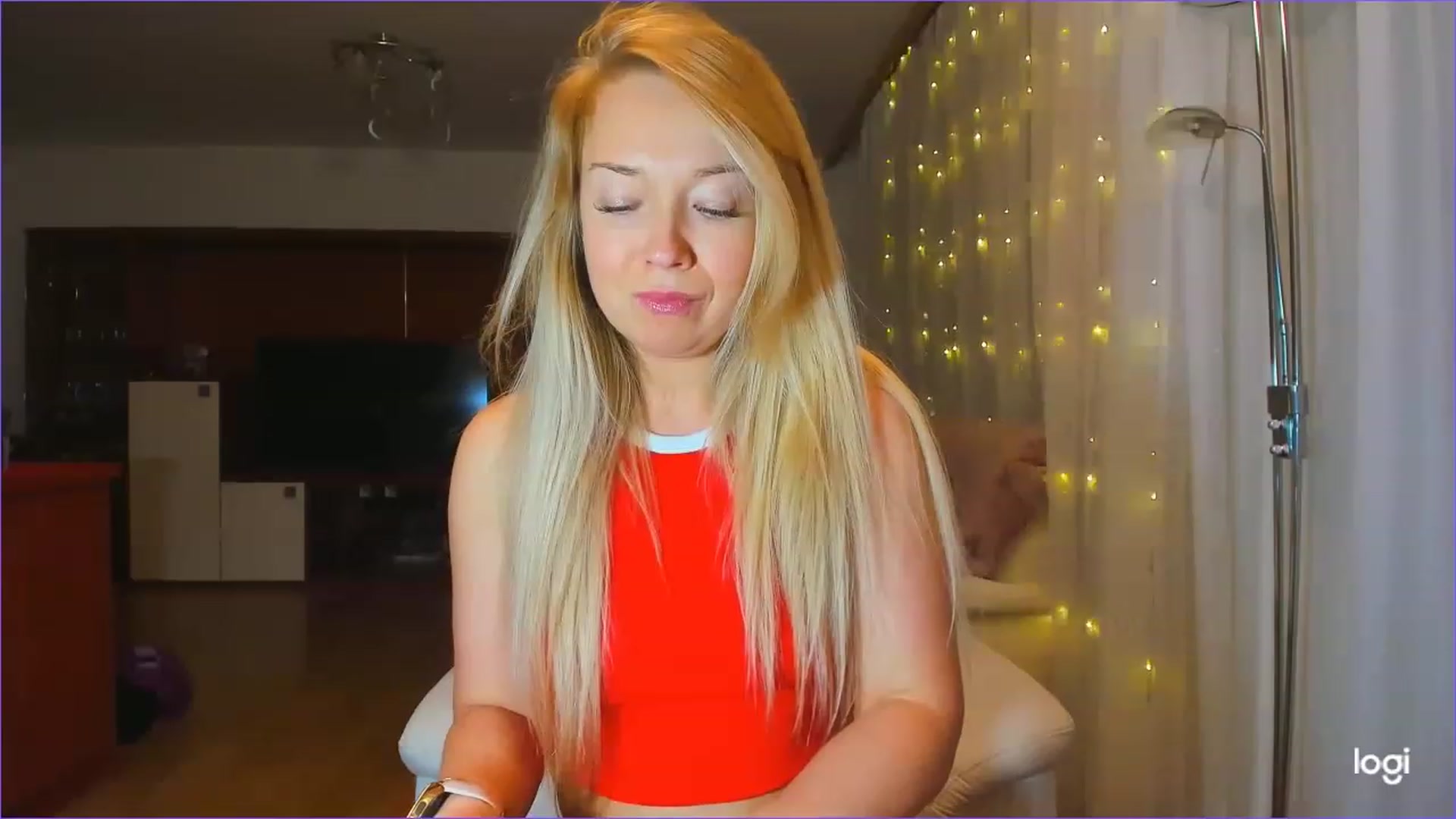 Gallery image thumbnail from LoraGlow's myfreecams stream on, 12/06/2022, 06:38 image 8 of 20
