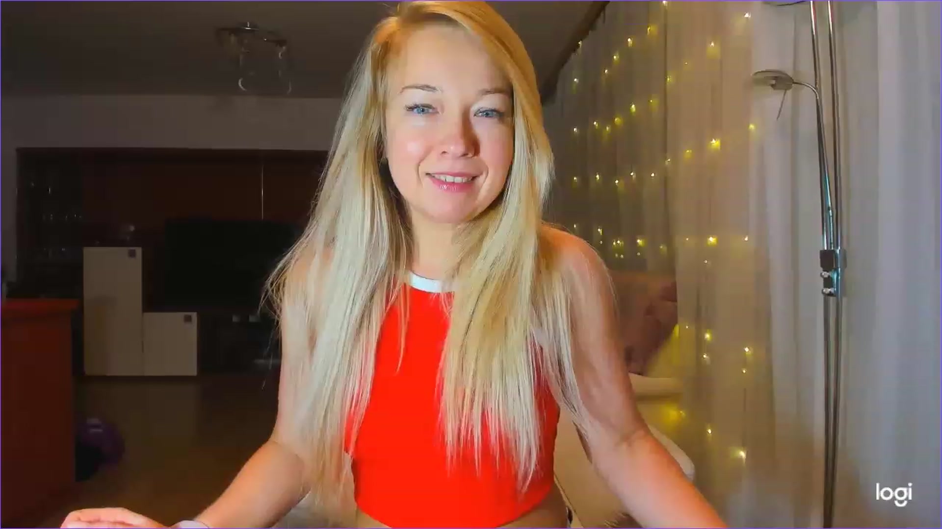 Gallery image thumbnail from LoraGlow's myfreecams stream on, 12/06/2022, 06:38 image 3 of 20