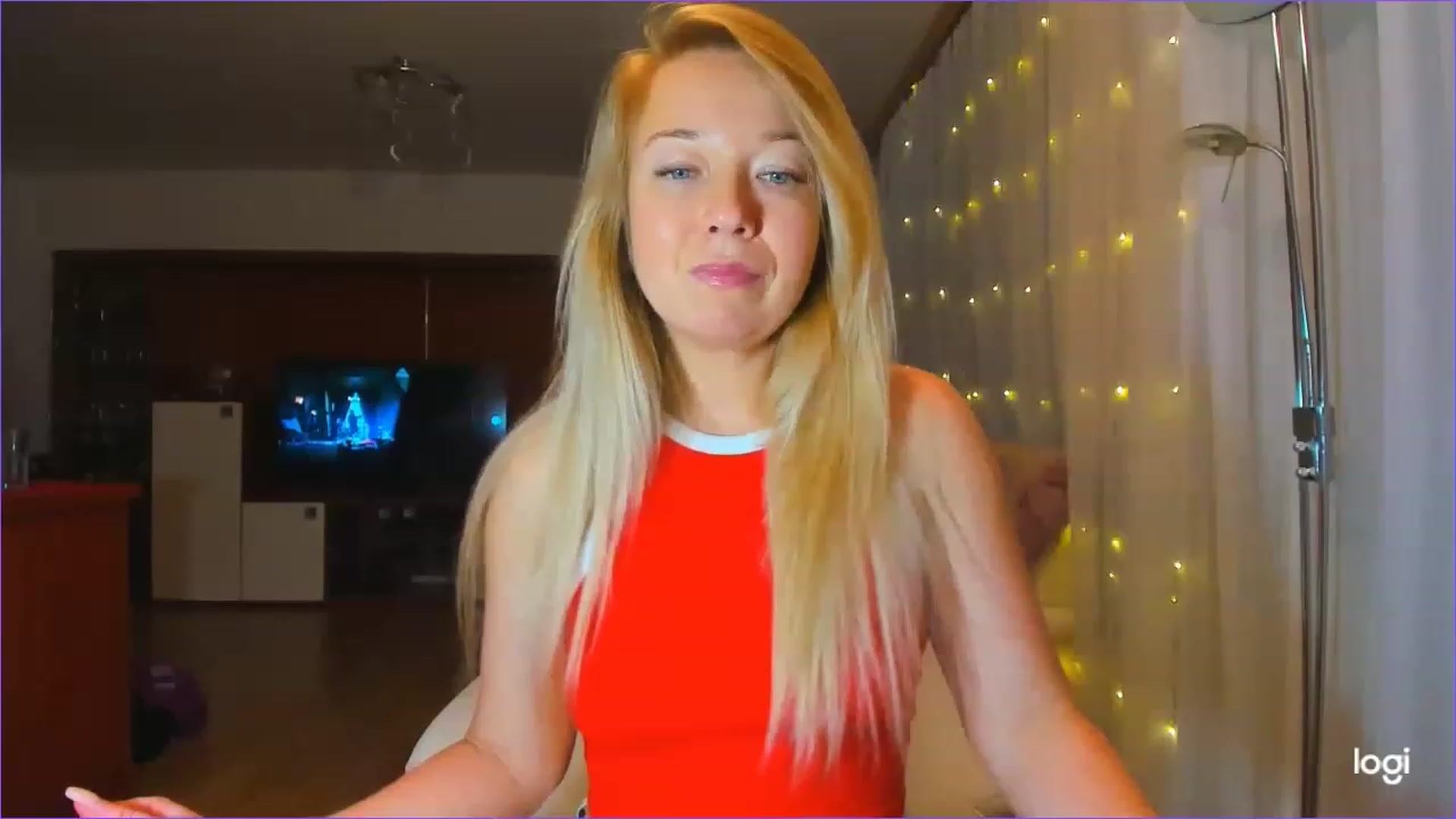 Gallery image thumbnail from LoraGlow's myfreecams stream on, 12/06/2022, 07:14 image 13 of 20