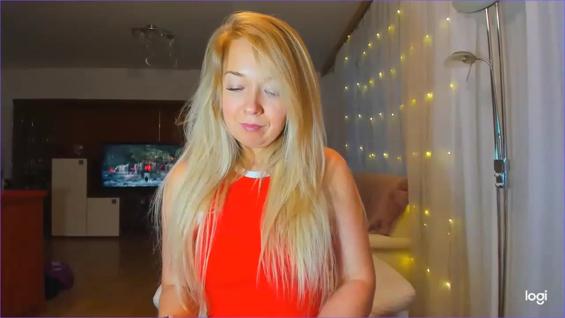 Gallery image thumbnail from LoraGlow's myfreecams stream on, 12/06/2022, 07:49 image 20 of 20