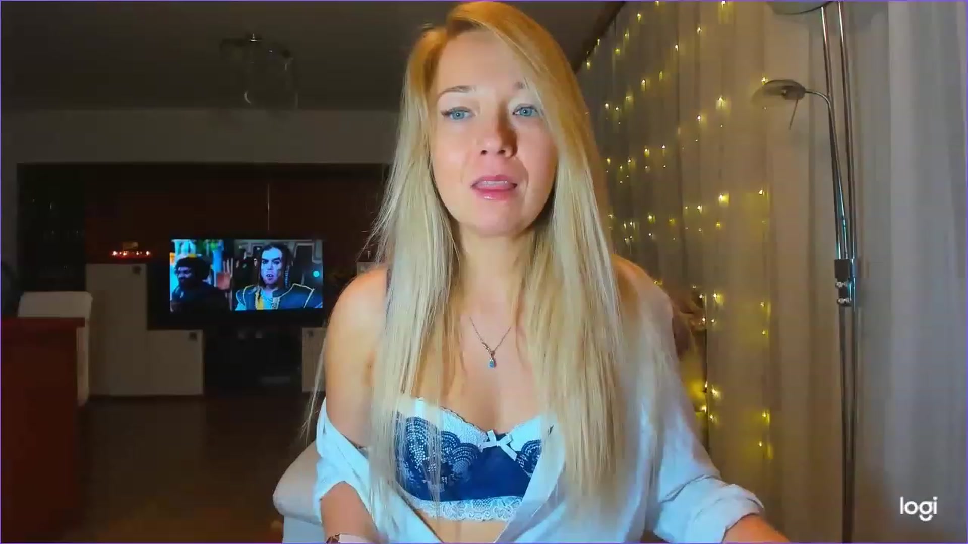 Gallery image thumbnail from LoraGlow's myfreecams stream on, 12/06/2022, 22:12 image 16 of 20