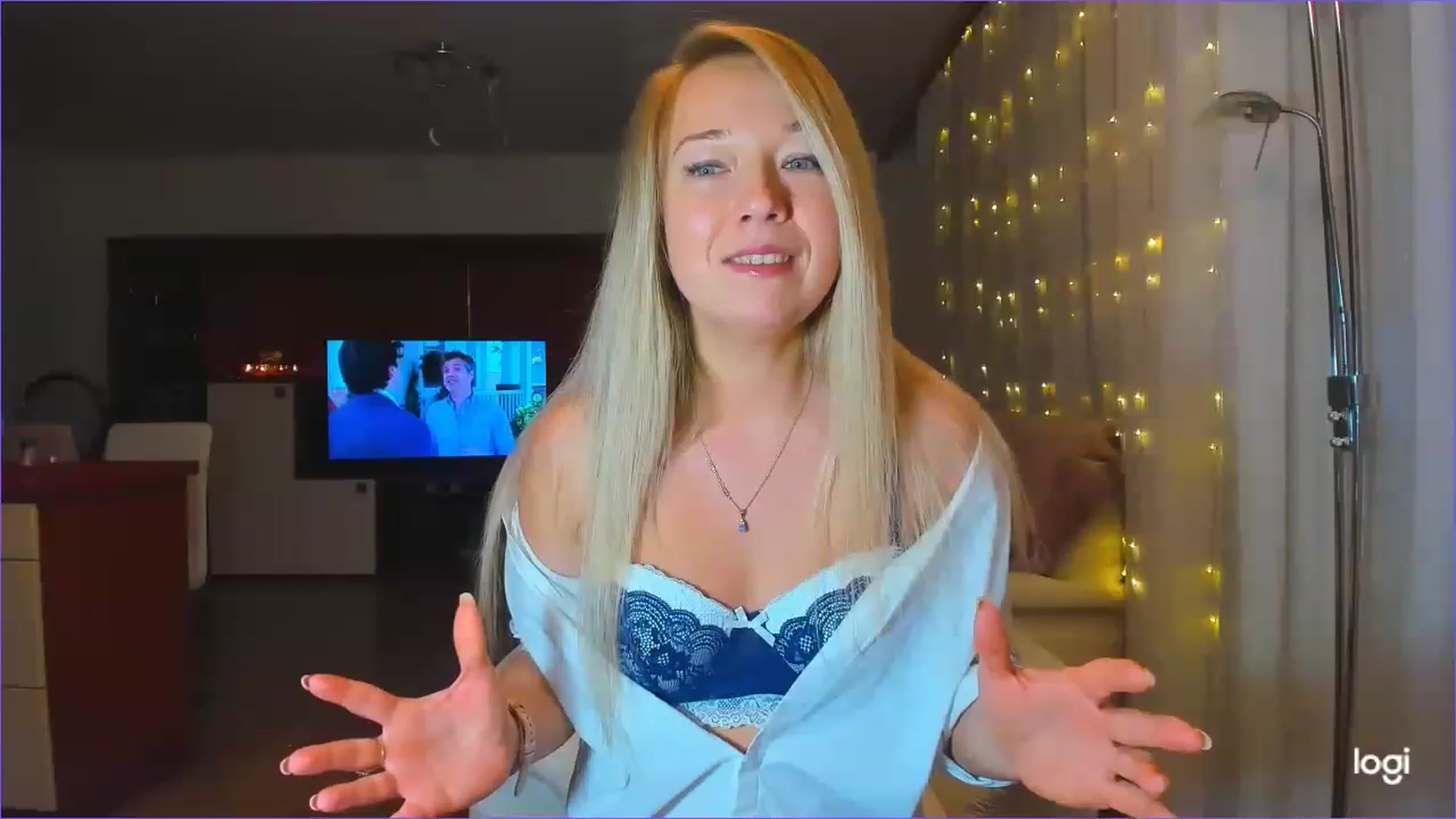 Gallery image thumbnail from LoraGlow's myfreecams stream on, 12/07/2022, 01:30 image 4 of 20