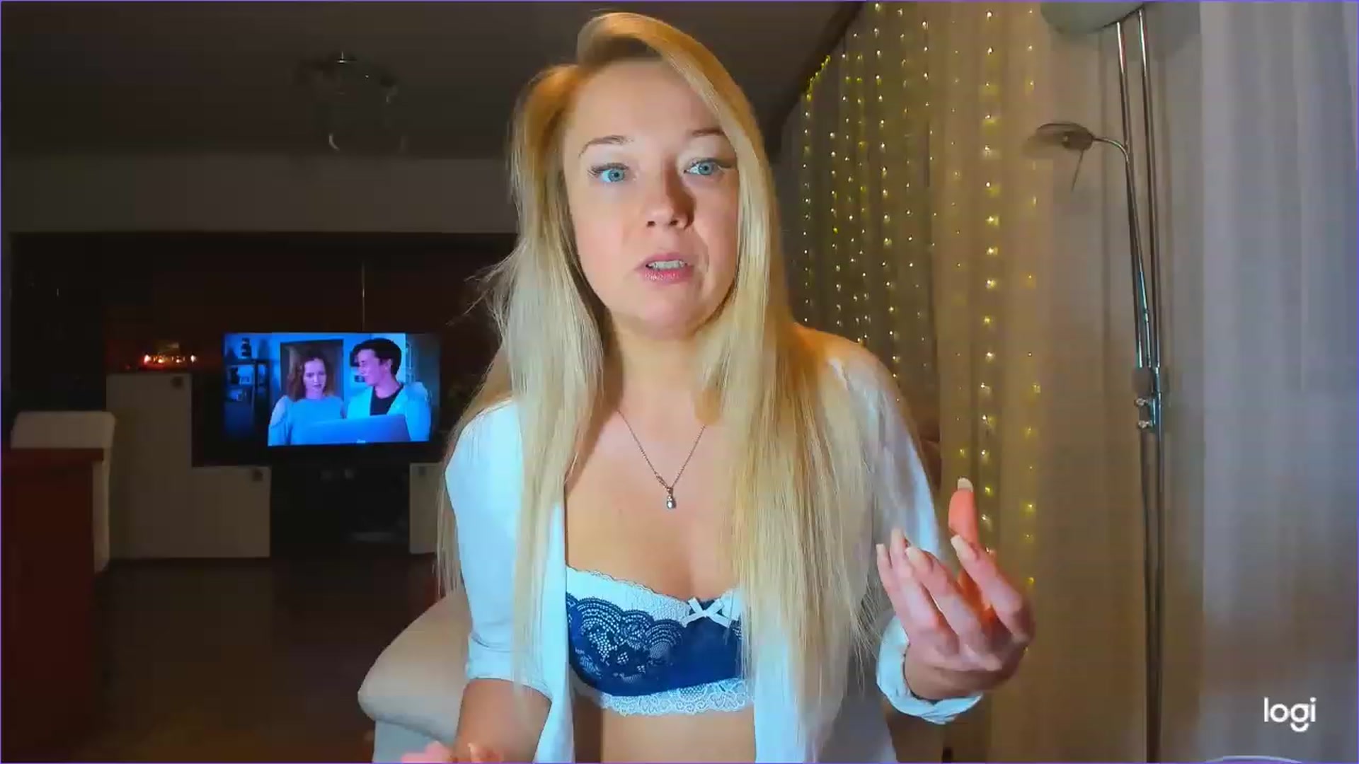 Gallery image thumbnail from LoraGlow's myfreecams stream on, 12/07/2022, 06:08 image 4 of 20
