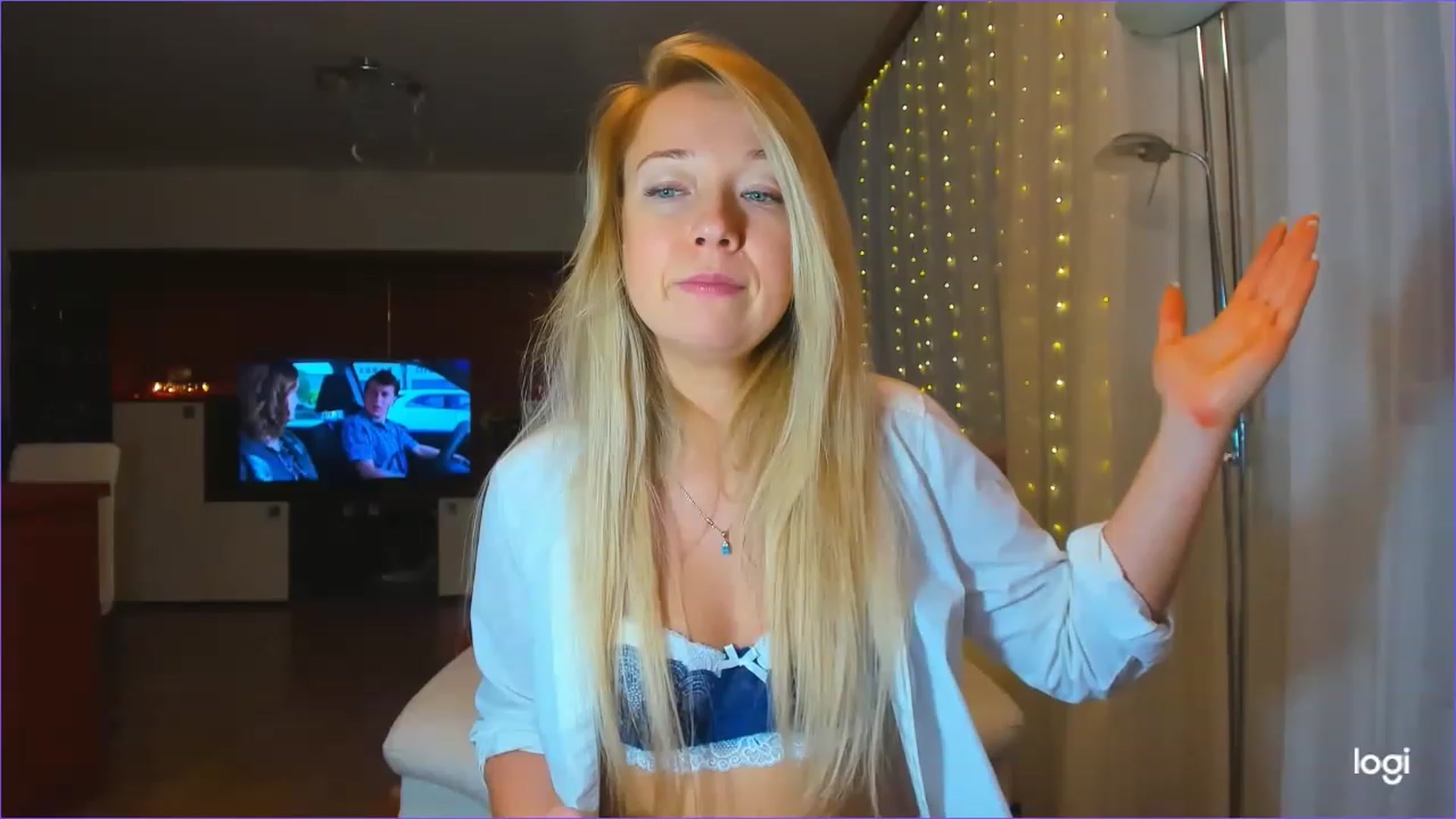 Gallery image thumbnail from LoraGlow's myfreecams stream on, 12/07/2022, 07:02 image 2 of 20