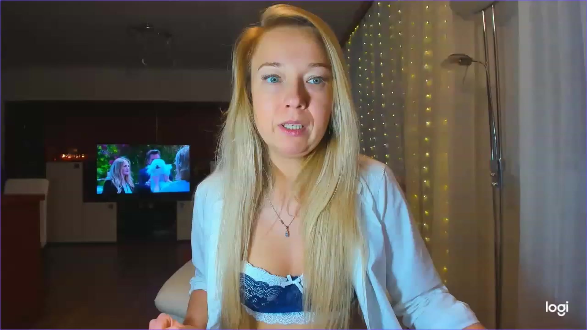 Gallery image thumbnail from LoraGlow's myfreecams stream on, 12/07/2022, 07:02 image 4 of 20