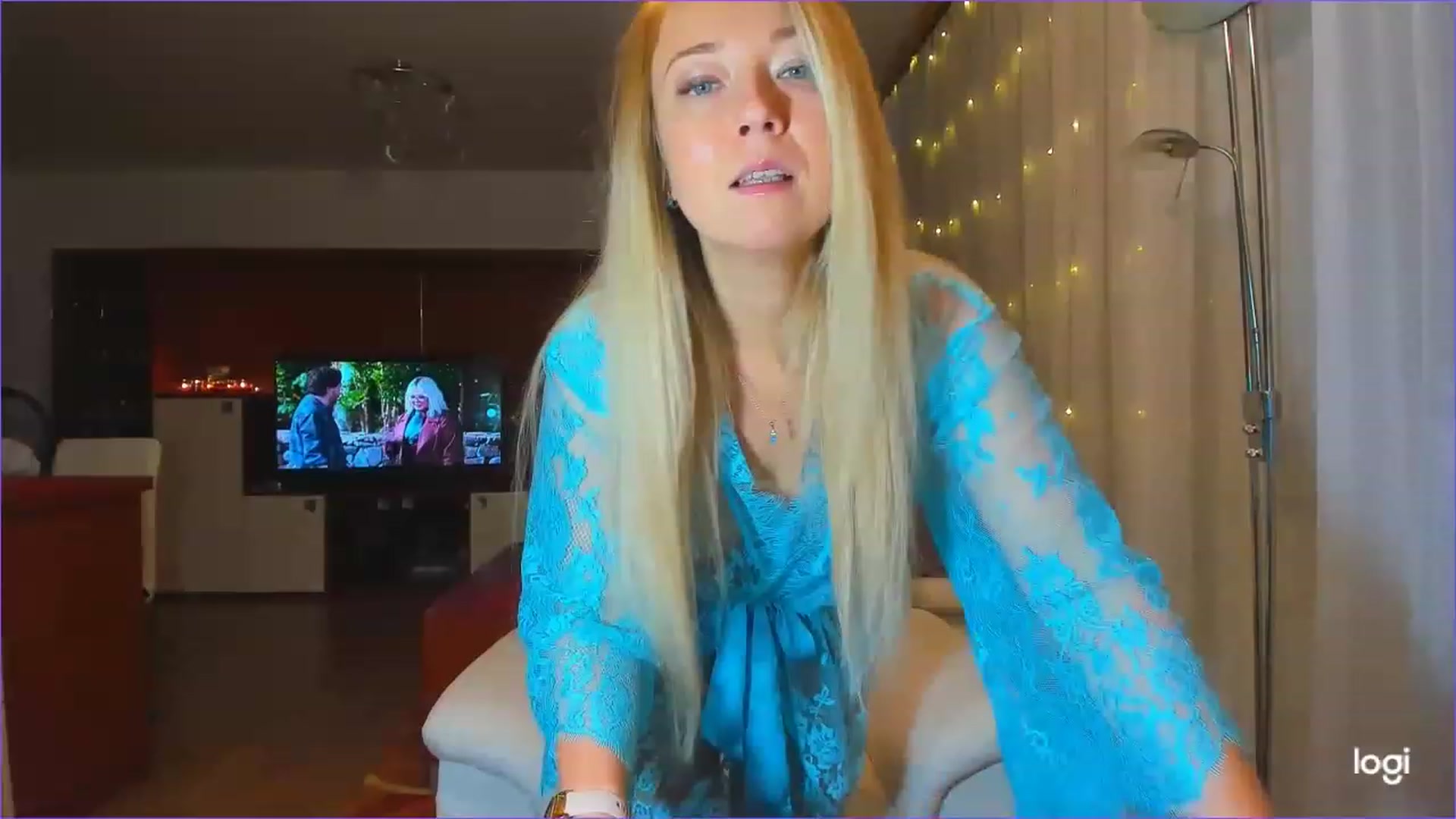 Gallery image thumbnail from LoraGlow's myfreecams stream on, 12/07/2022, 21:21 image 10 of 20