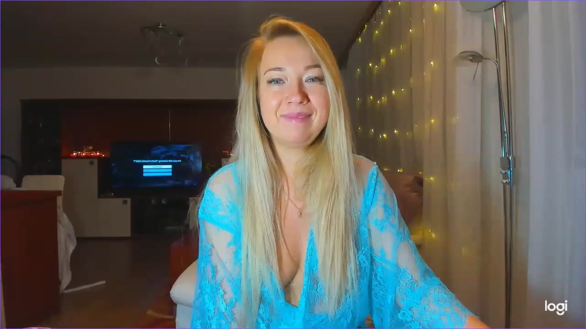Gallery image thumbnail from LoraGlow's myfreecams stream on, 12/07/2022, 22:35 image 17 of 20