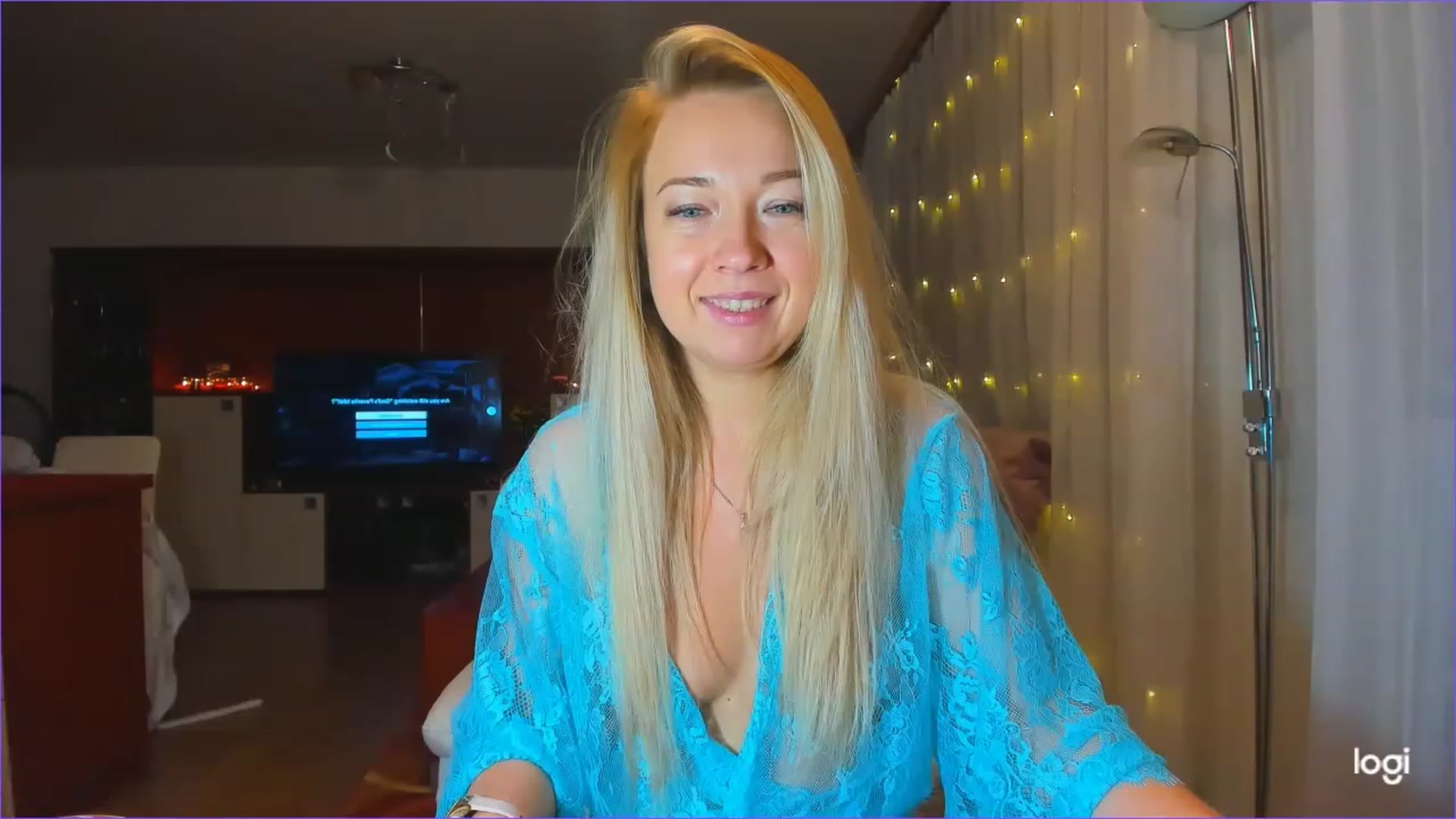 Gallery image thumbnail from LoraGlow's myfreecams stream on, 12/07/2022, 22:35 image 18 of 20