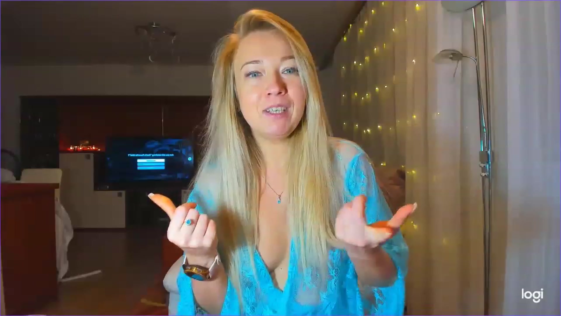 Gallery image thumbnail from LoraGlow's myfreecams stream on, 12/07/2022, 22:35 image 19 of 20