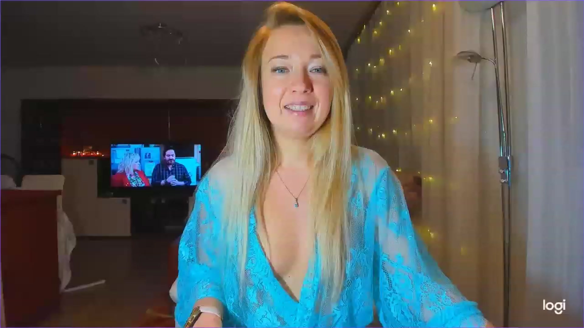 Gallery image thumbnail from LoraGlow's myfreecams stream on, 12/07/2022, 22:35 image 9 of 20