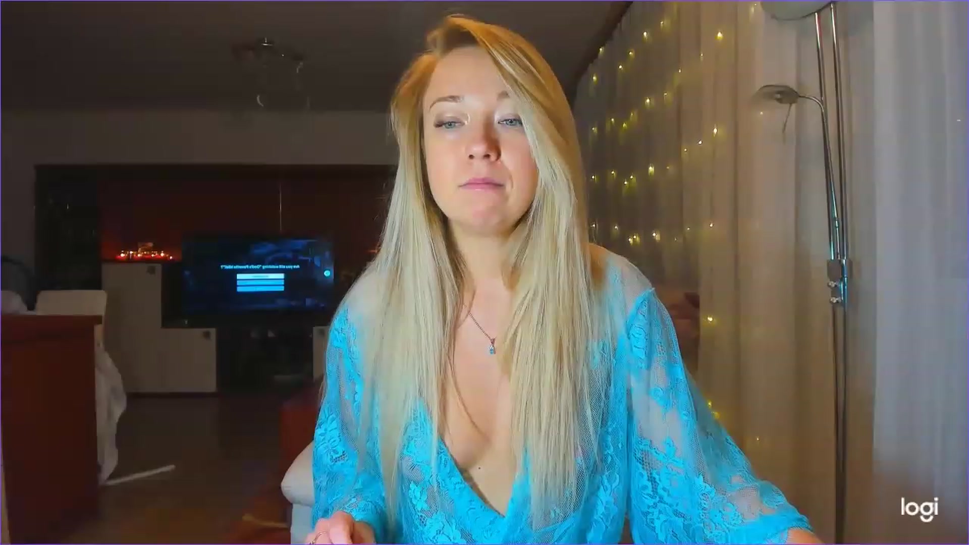 Gallery image thumbnail from LoraGlow's myfreecams stream on, 12/07/2022, 22:35 image 14 of 20