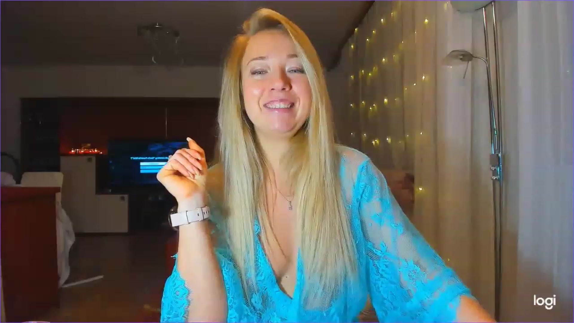 Gallery image thumbnail from LoraGlow's myfreecams stream on, 12/07/2022, 22:35 image 16 of 20