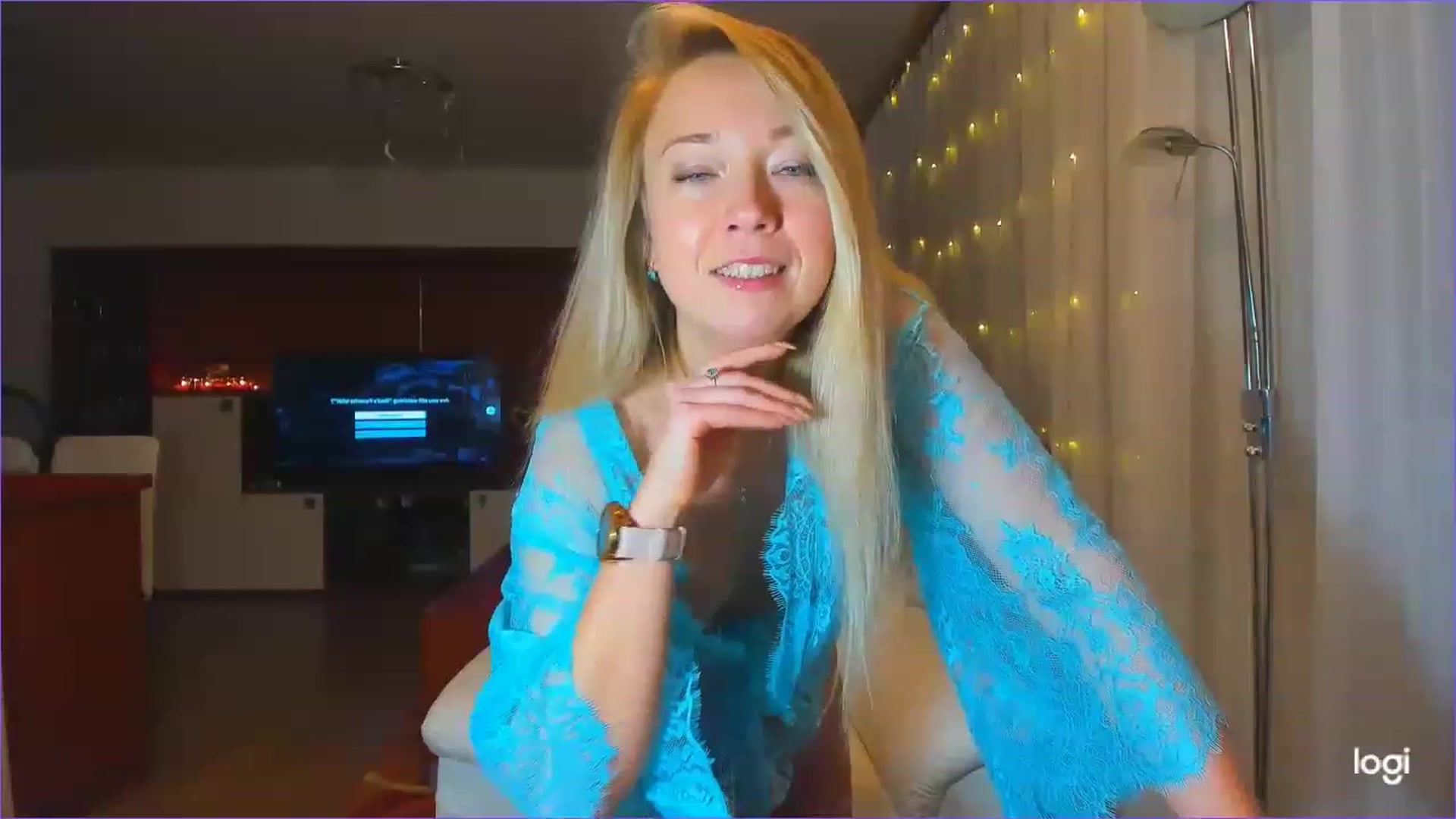 Gallery image thumbnail from LoraGlow's myfreecams stream on, 12/07/2022, 23:36 image 9 of 20