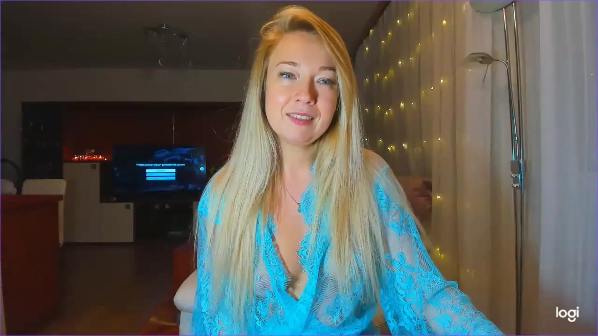 Gallery image thumbnail from LoraGlow's myfreecams stream on, 12/07/2022, 23:36 image 5 of 20