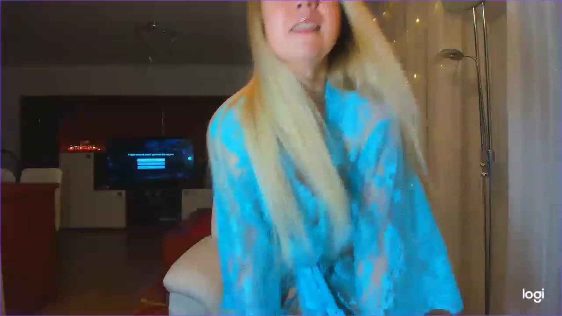 Gallery image thumbnail from LoraGlow's myfreecams stream on, 12/07/2022, 23:36 image 4 of 20