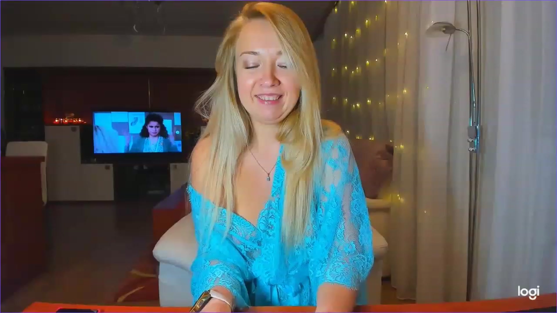 Gallery image thumbnail from LoraGlow's myfreecams stream on, 12/08/2022, 24:29 image 20 of 20