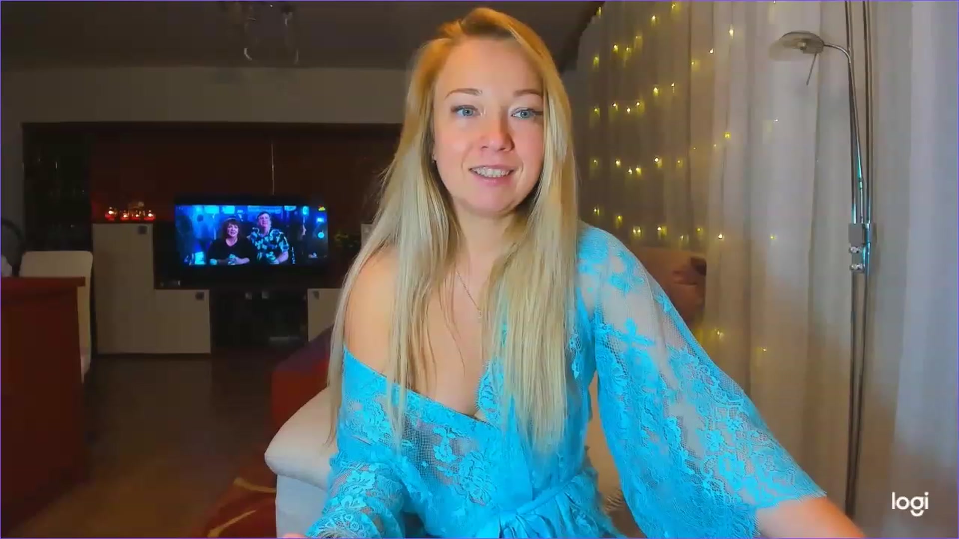 Gallery image thumbnail from LoraGlow's myfreecams stream on, 12/08/2022, 03:37 image 20 of 20