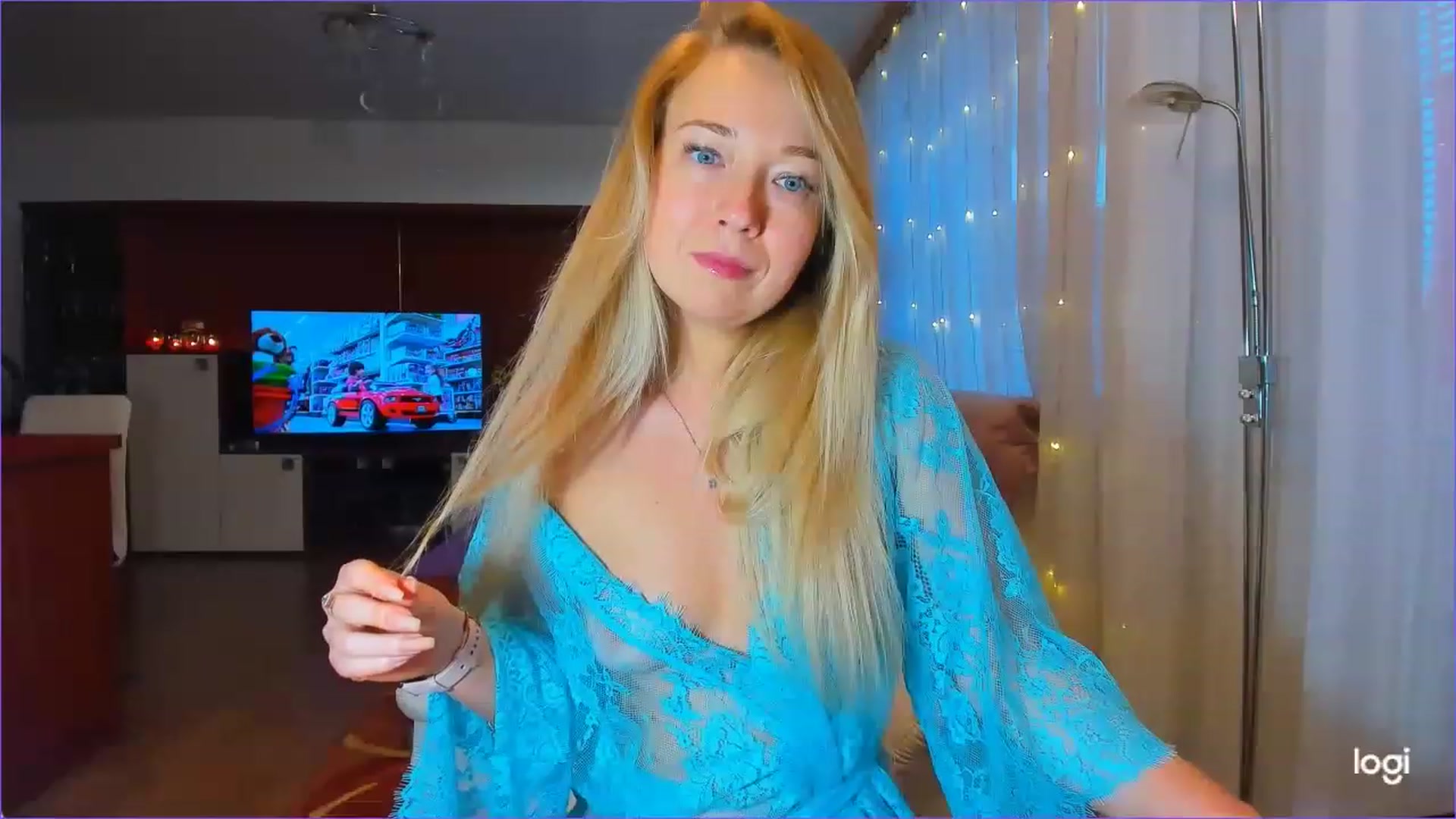 Gallery image thumbnail from LoraGlow's myfreecams stream on, 12/08/2022, 07:57 image 8 of 20