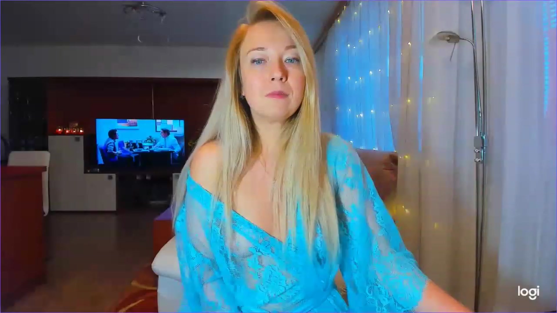 Gallery image thumbnail from LoraGlow's myfreecams stream on, 12/08/2022, 07:57 image 19 of 20
